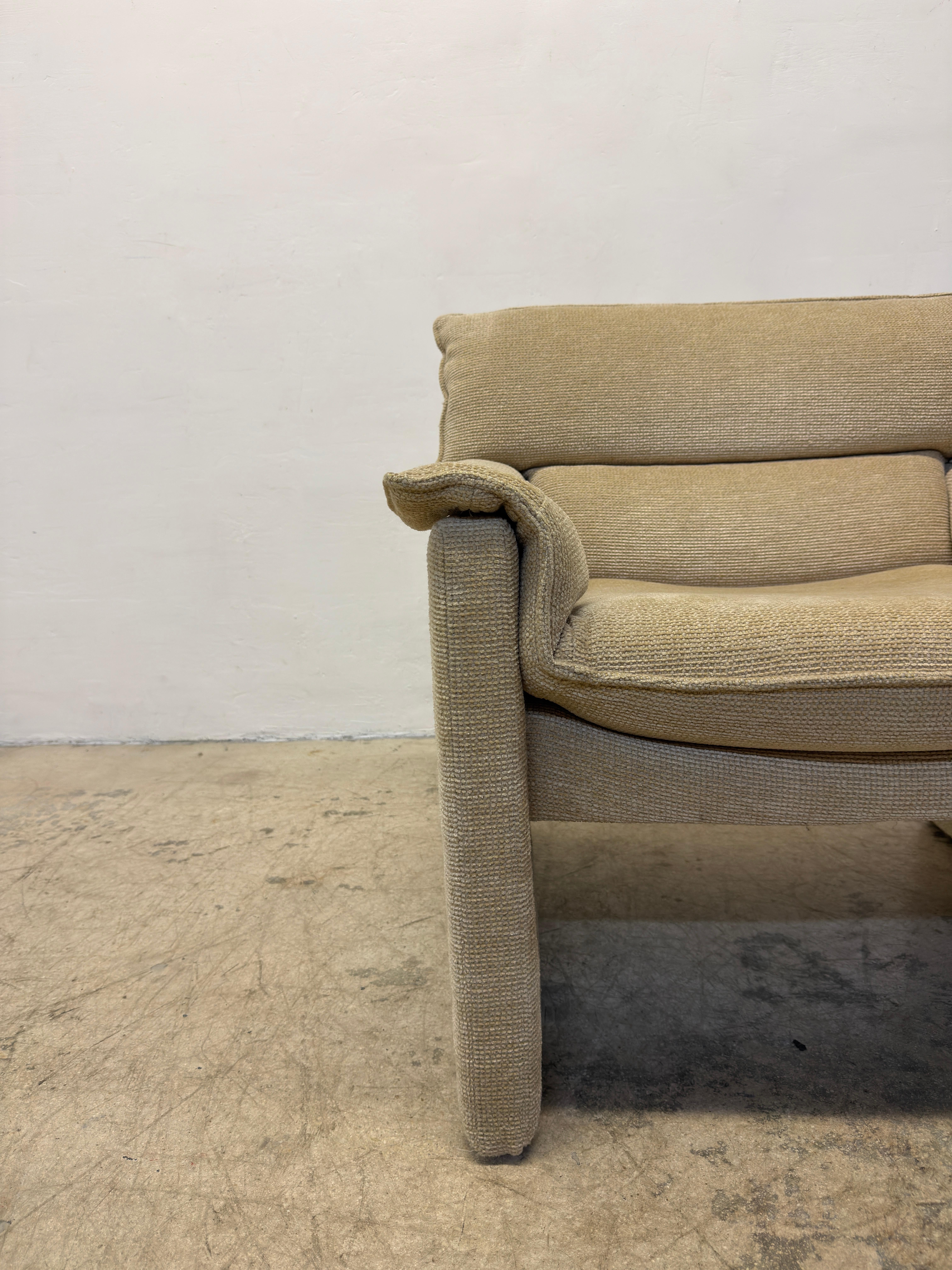 Paire de chaises longues par Preview Furniture d'après Vladimir Kagan en vente 4