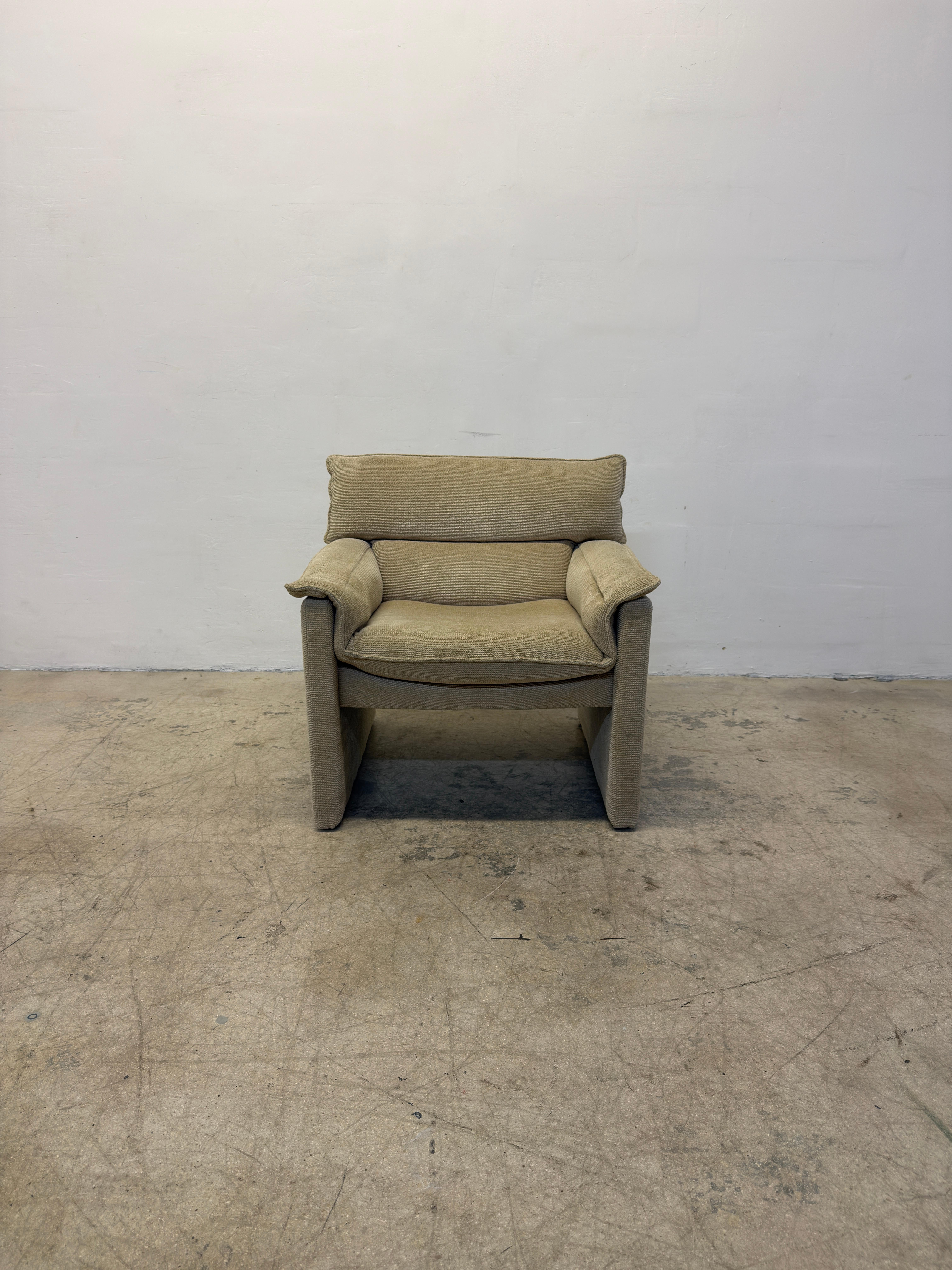 Tissu Paire de chaises longues par Preview Furniture d'après Vladimir Kagan en vente