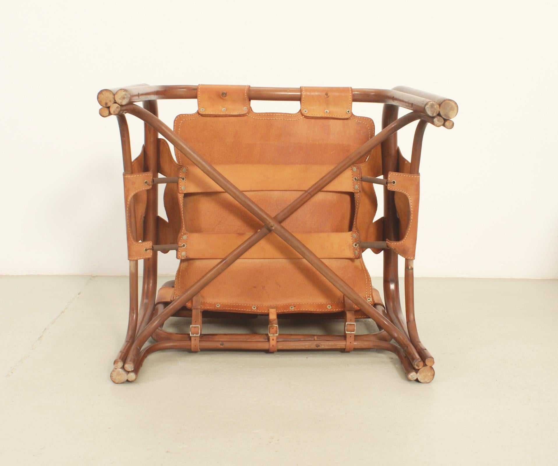 Paar Loungesessel von Tito Agnoli für Bonacina, Italien, 1960er Jahre im Angebot 7