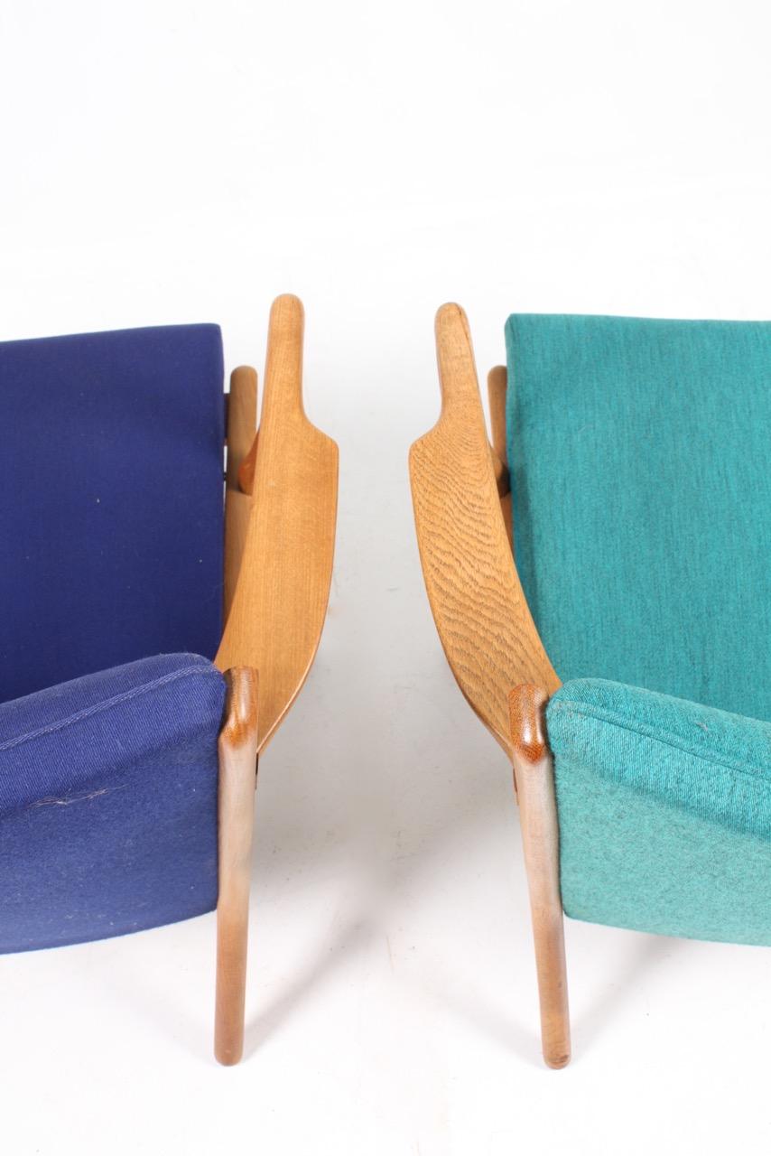 Pair of Lounge Chairs by Wegner 2