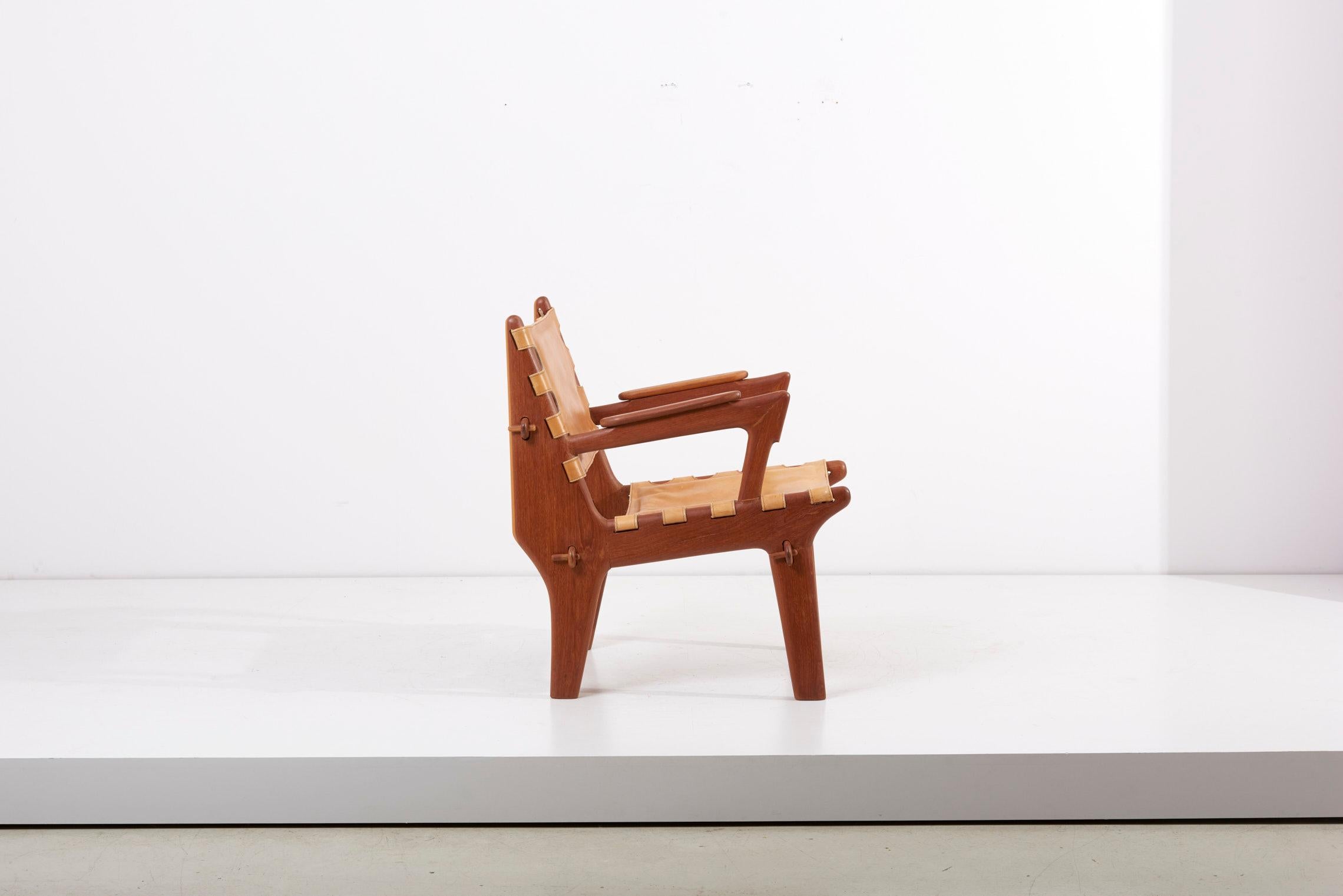 Pair of Lounge Chairs Cotacachi by Angel I. Pazmino for Muebles de Estilo In Good Condition In Berlin, DE