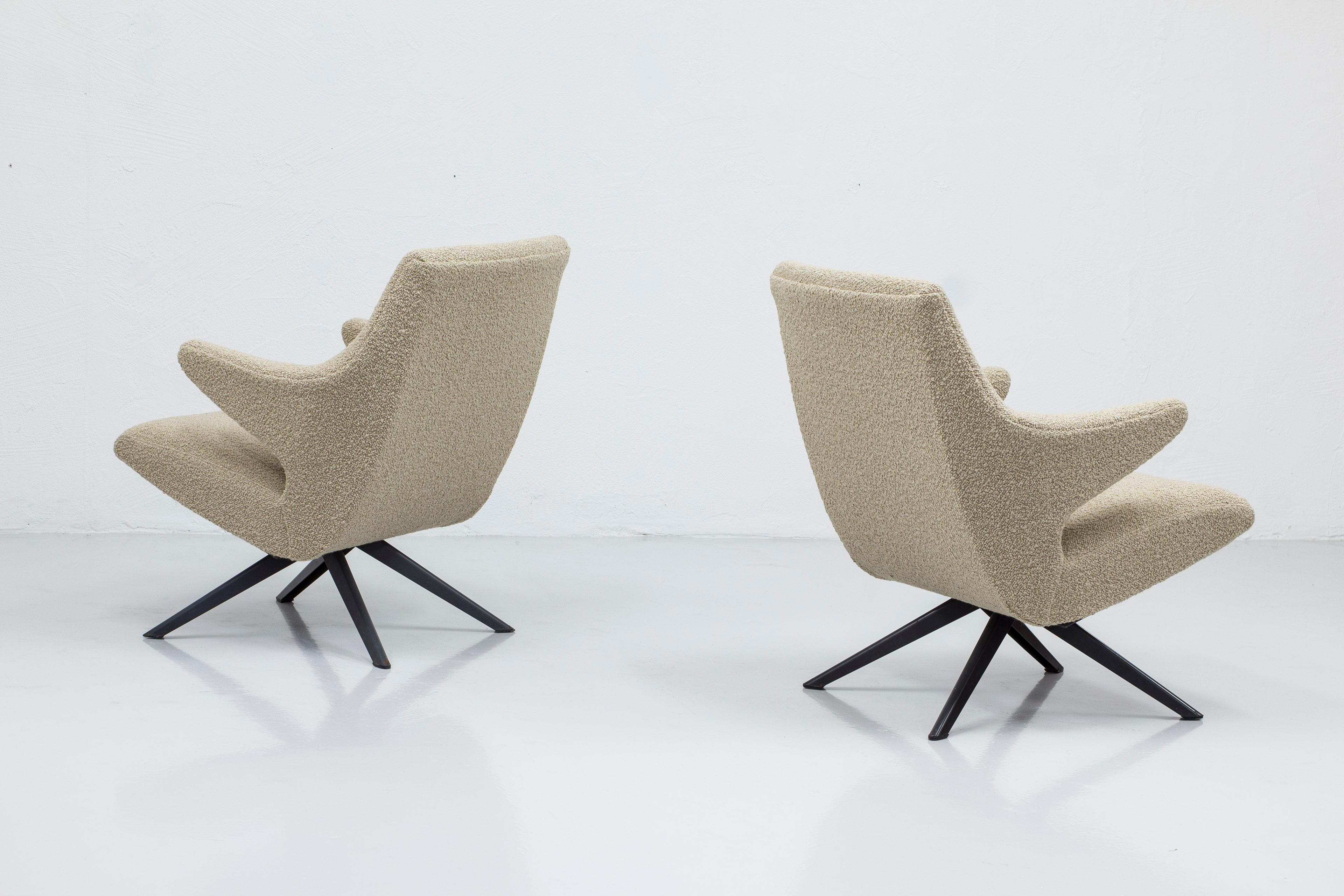 Pair of lounge chairs designed by Bengt Ruda by Nordiska Kompaniet, 1950 For Sale 1