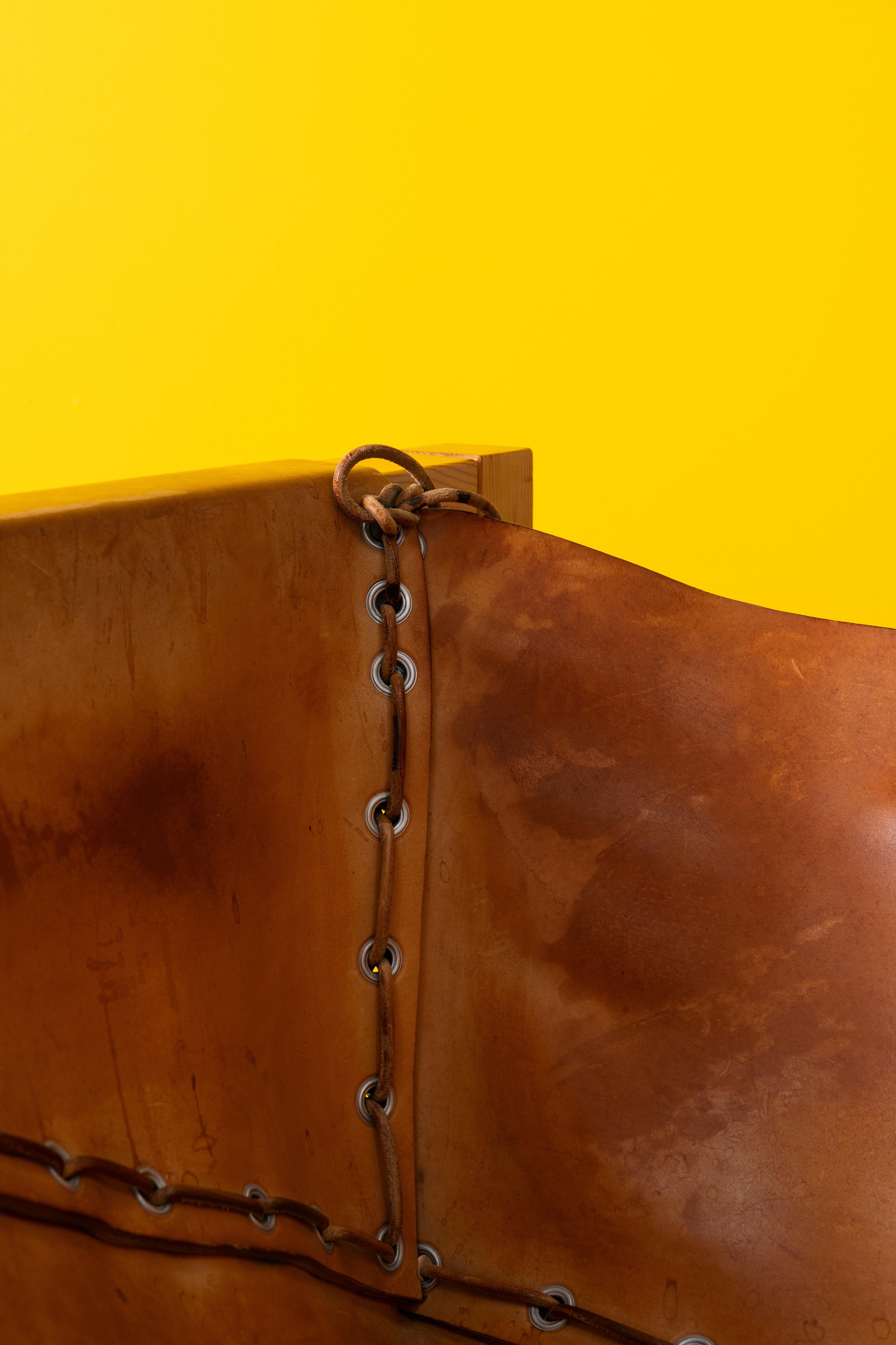 Paar Lounge-Stühle im Angebot 4