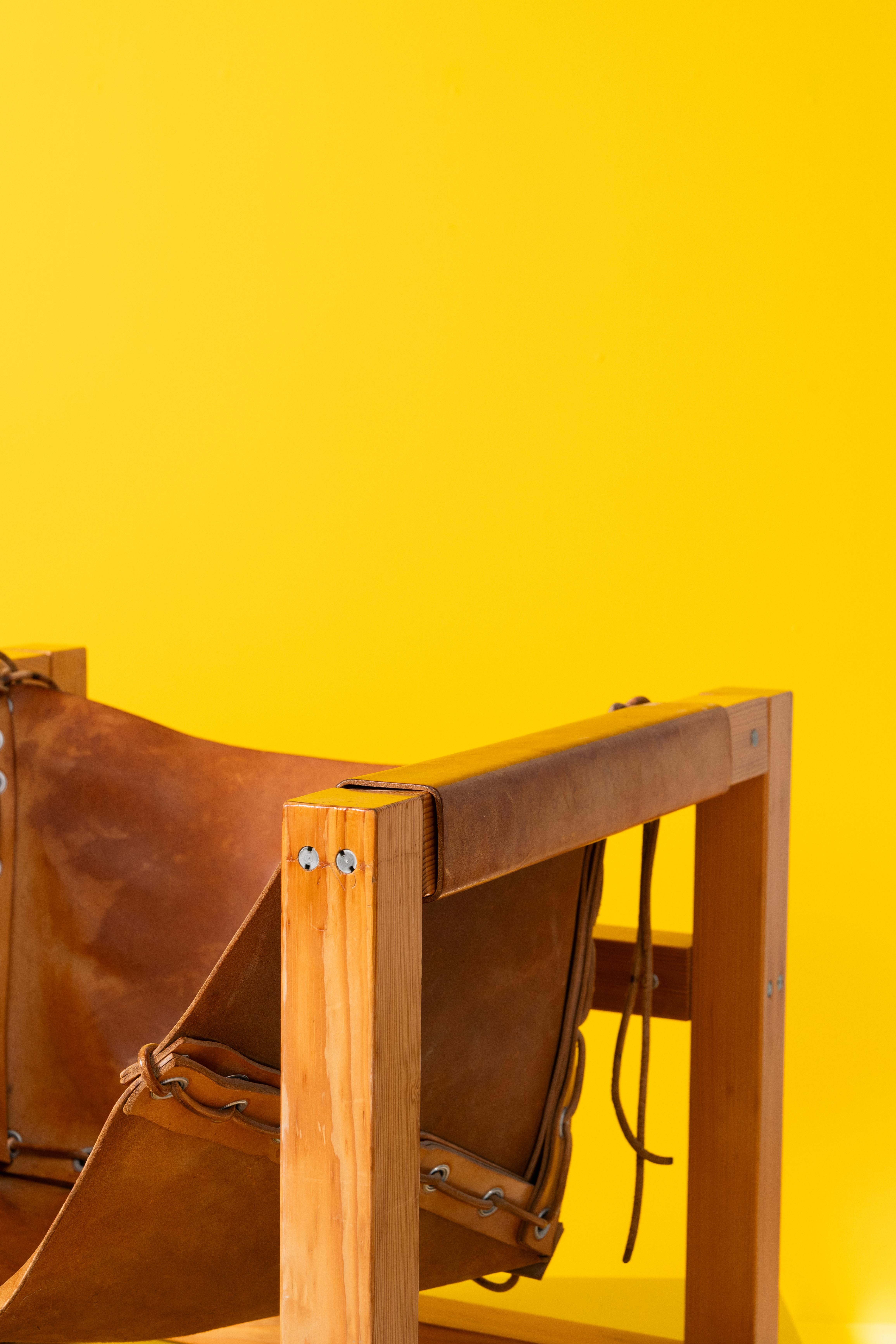 Paar Lounge-Stühle im Angebot 6