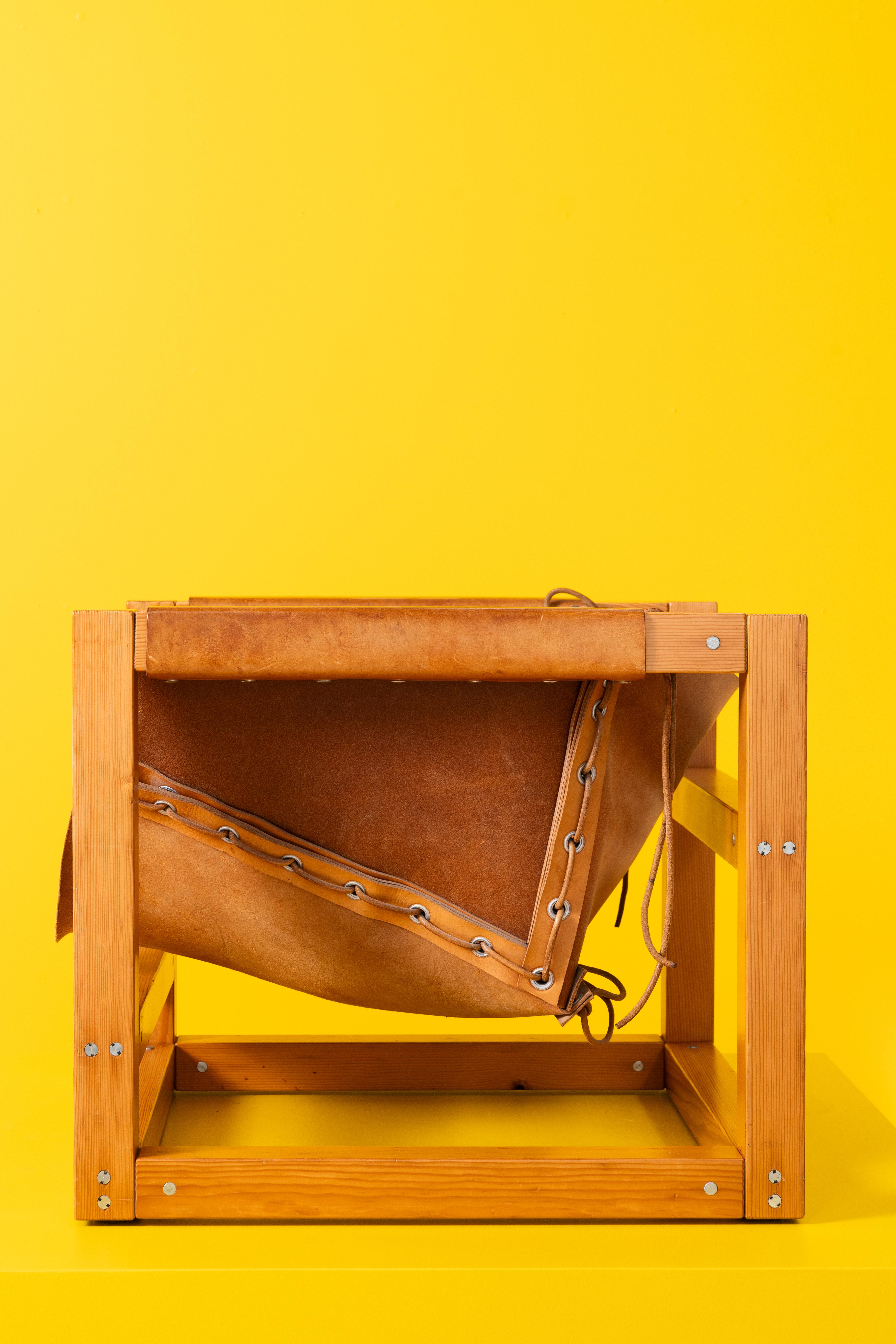 Paar Lounge-Stühle im Angebot 7