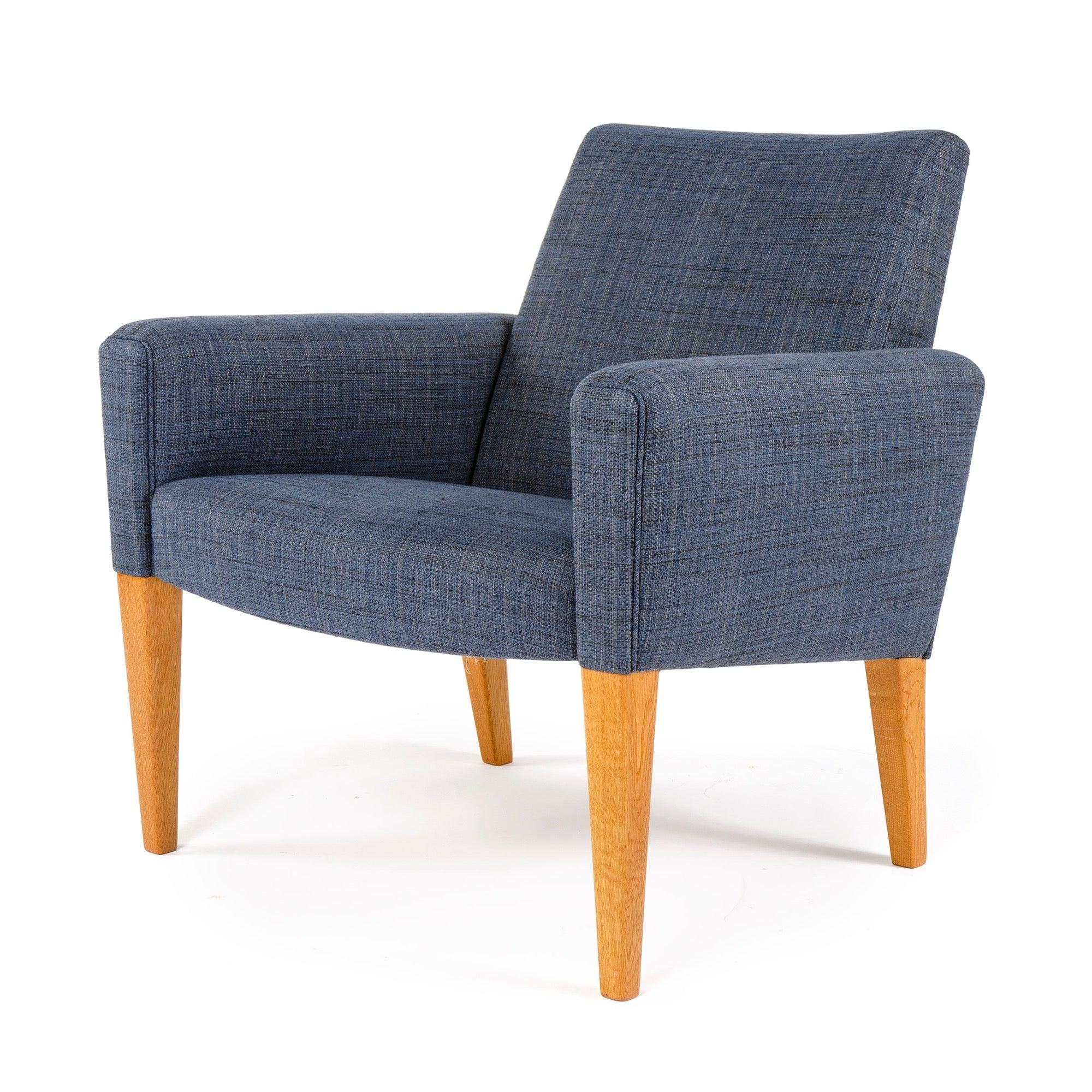 Paar Loungesessel von Hans J. Wegner für AP Stolen im Zustand „Hervorragend“ im Angebot in Sagaponack, NY