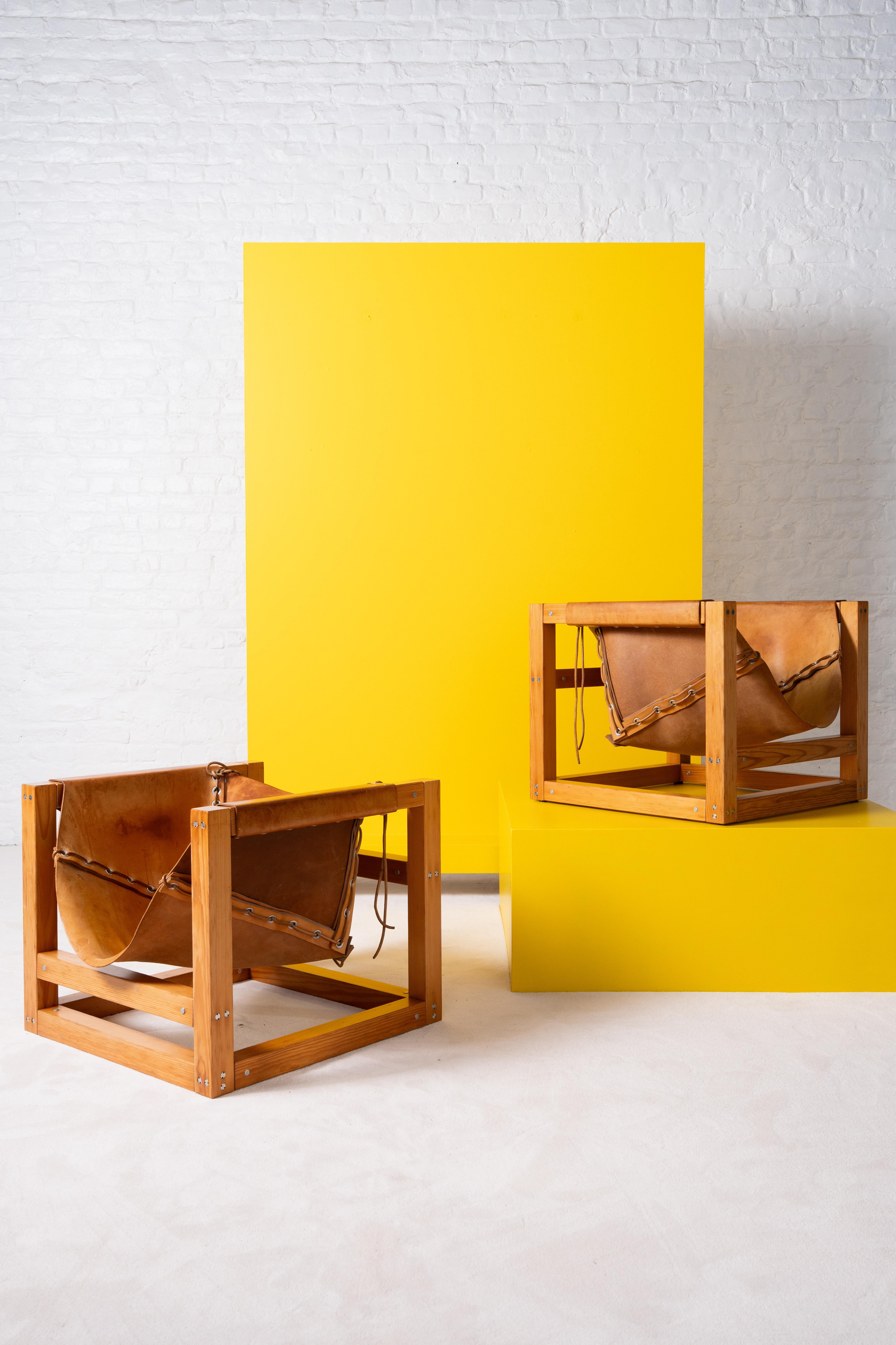 Paar Lounge-Stühle im Zustand „Relativ gut“ im Angebot in Forest, BE