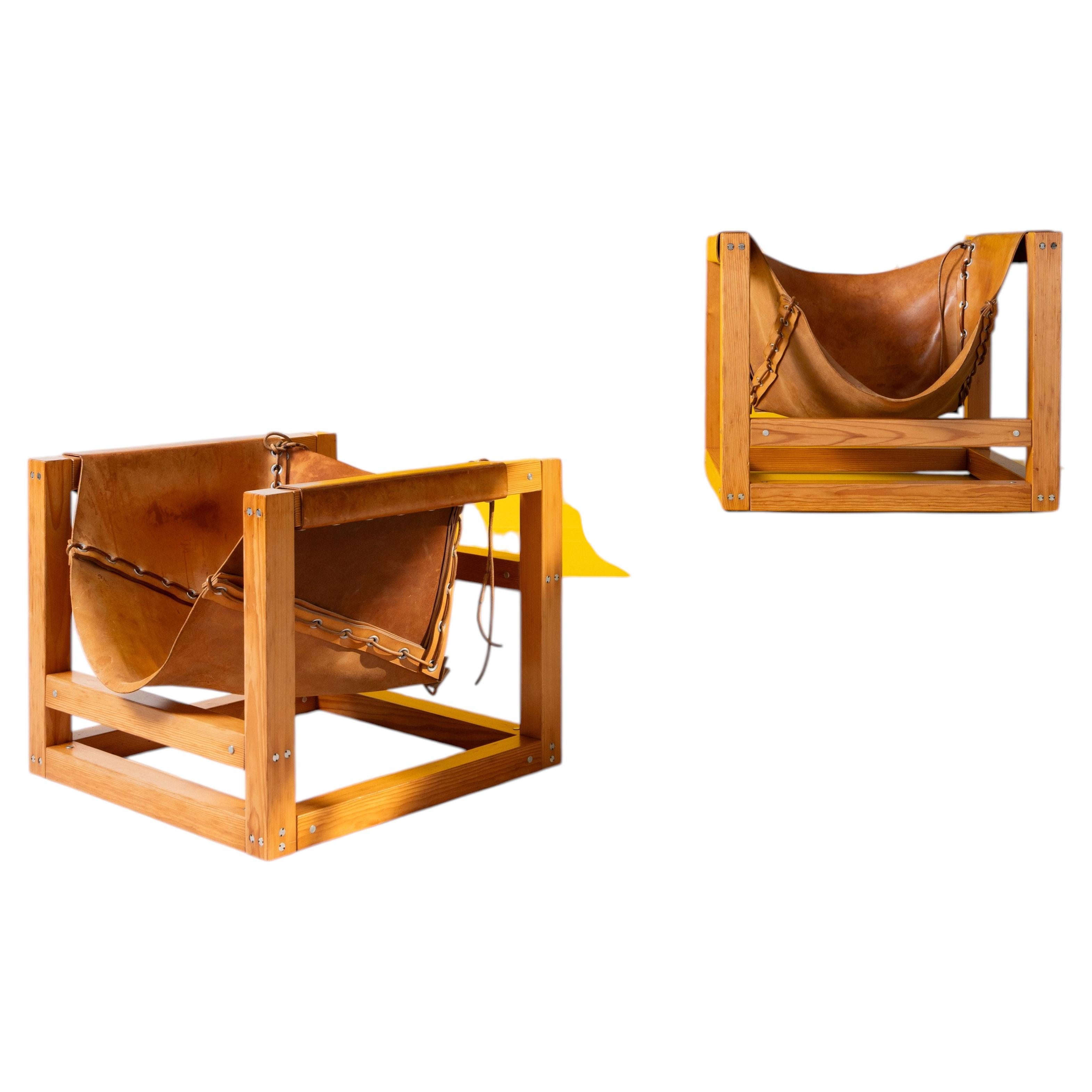 Paar Lounge-Stühle im Angebot