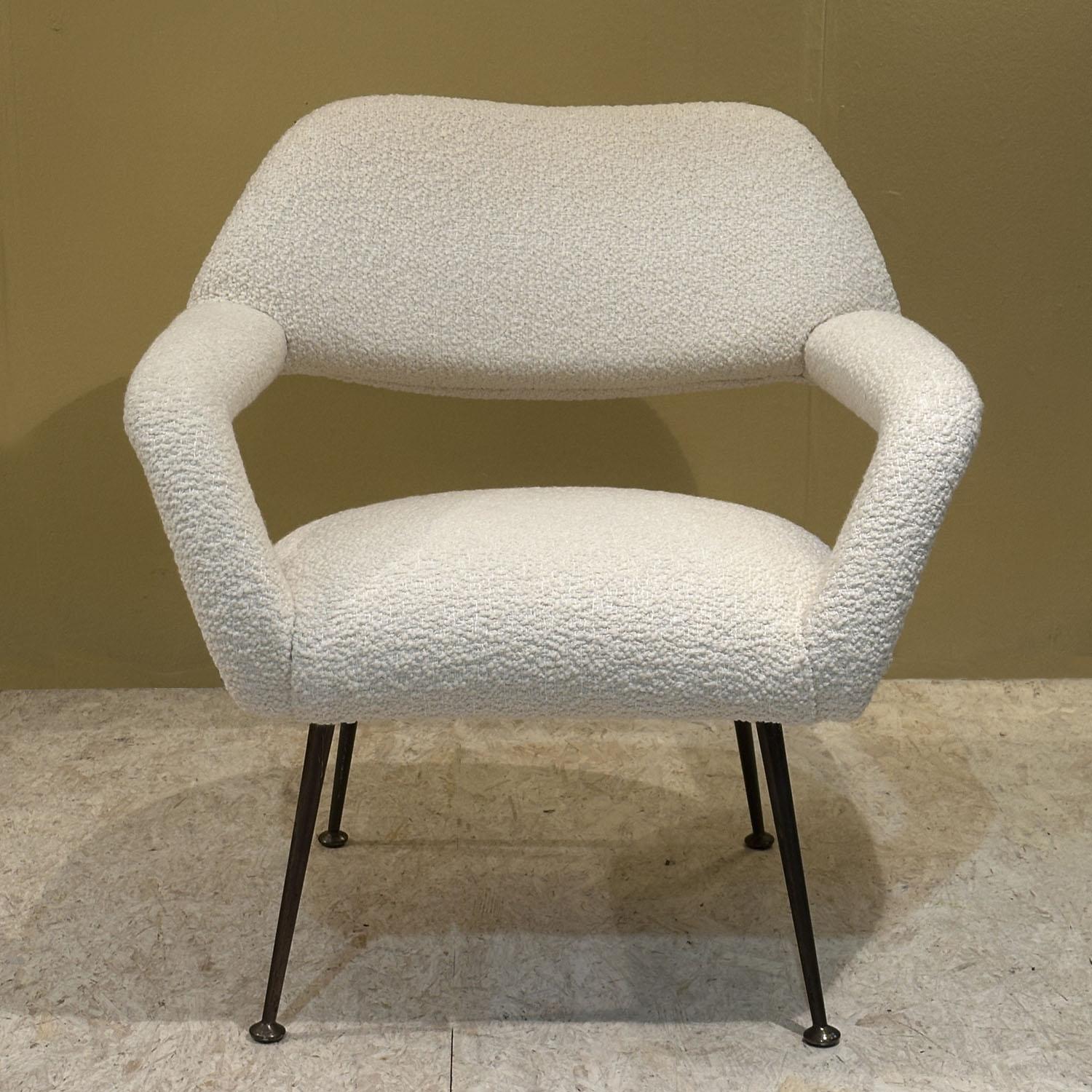 Pair of Lounge chairs Gastone Rinaldi Italy 1954 upholstered in Pierre Frey Italiano en venta