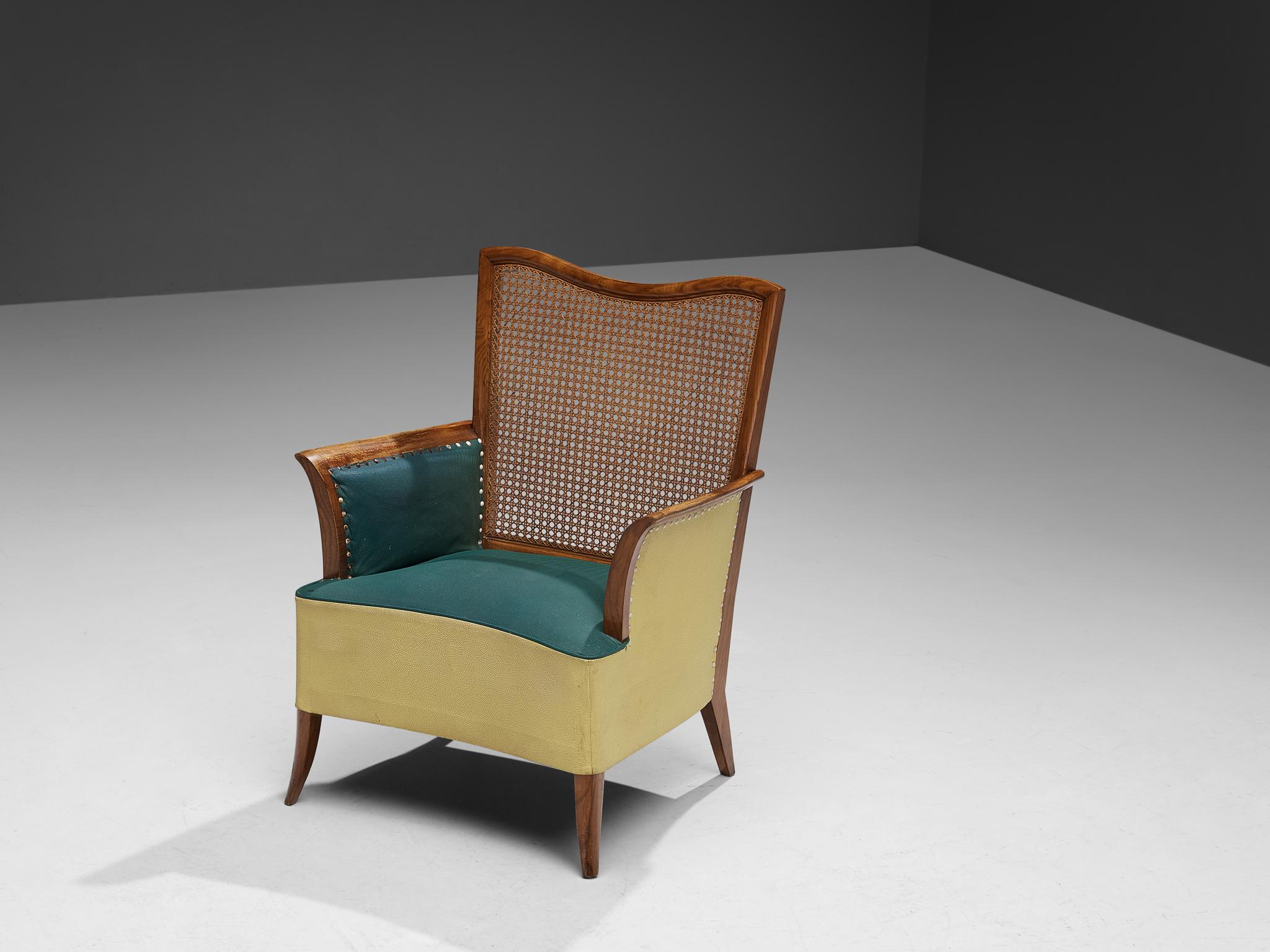 Paire de chaises longues espagnoles en frêne et rotin en vente 2