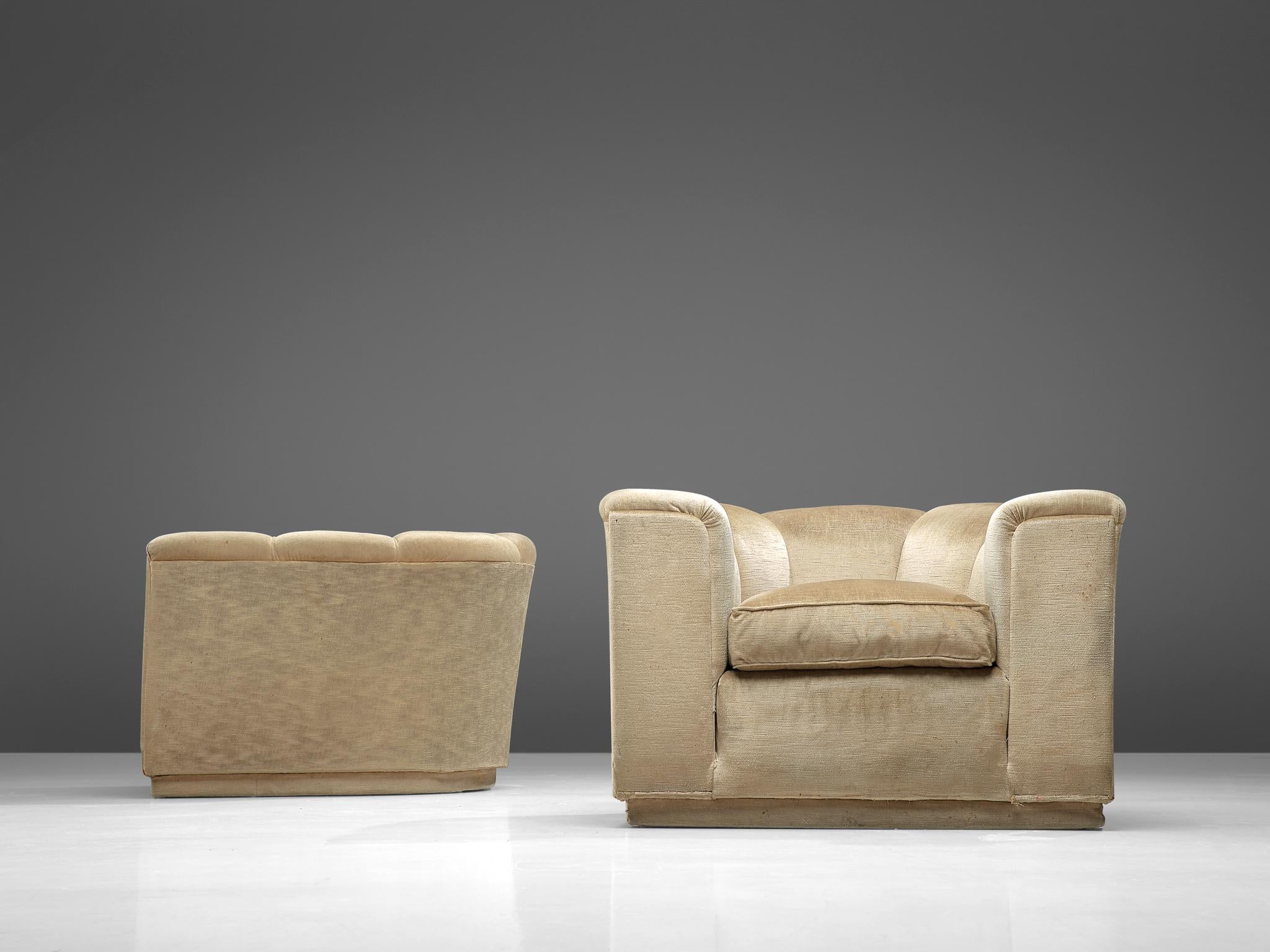 Mid-20th Century Pair of Lounge Chairs in Beige Velour