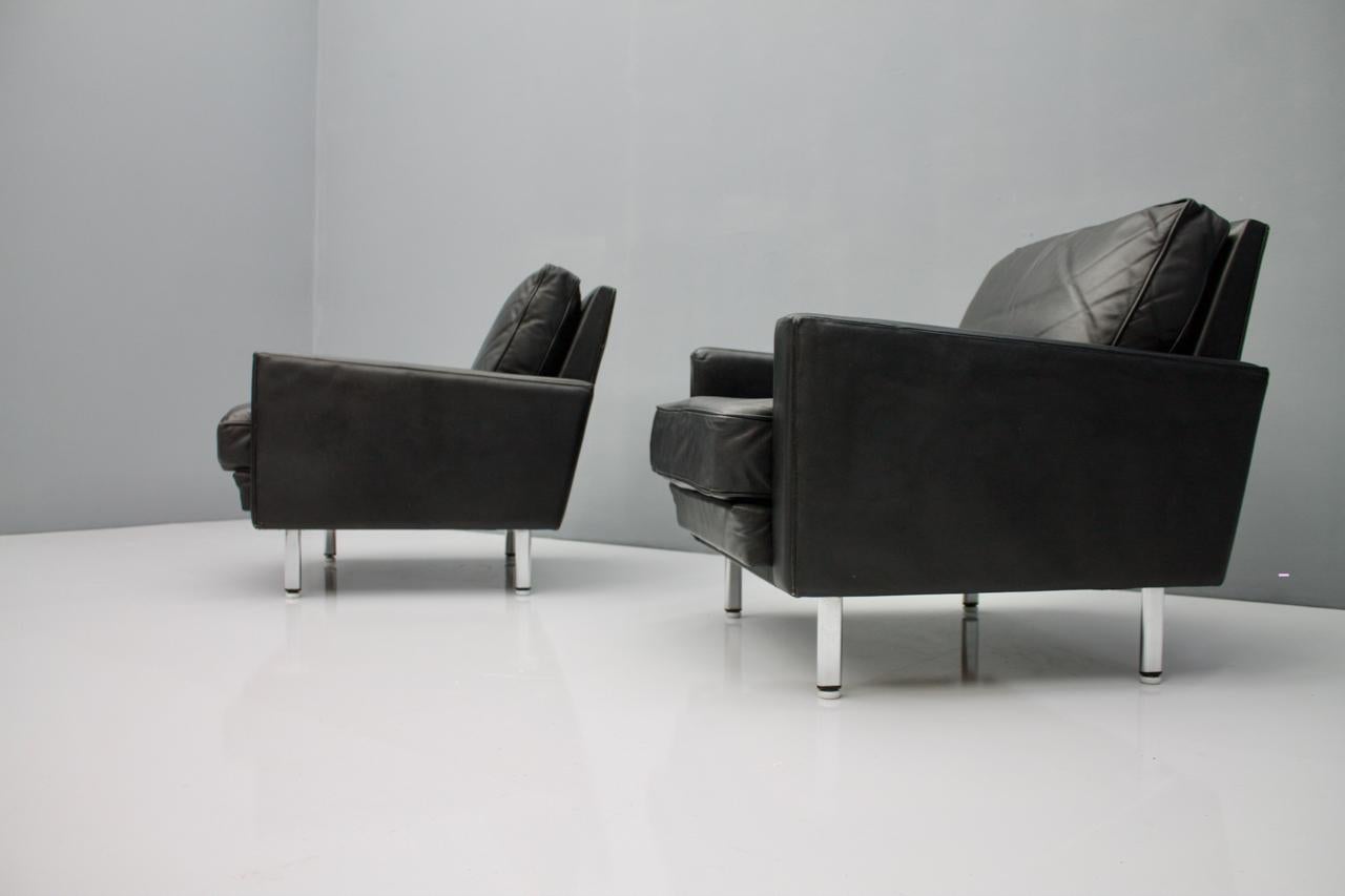 European Pair of George Nelson 'Loose Cushion' Lounge Chairs in Black Leather