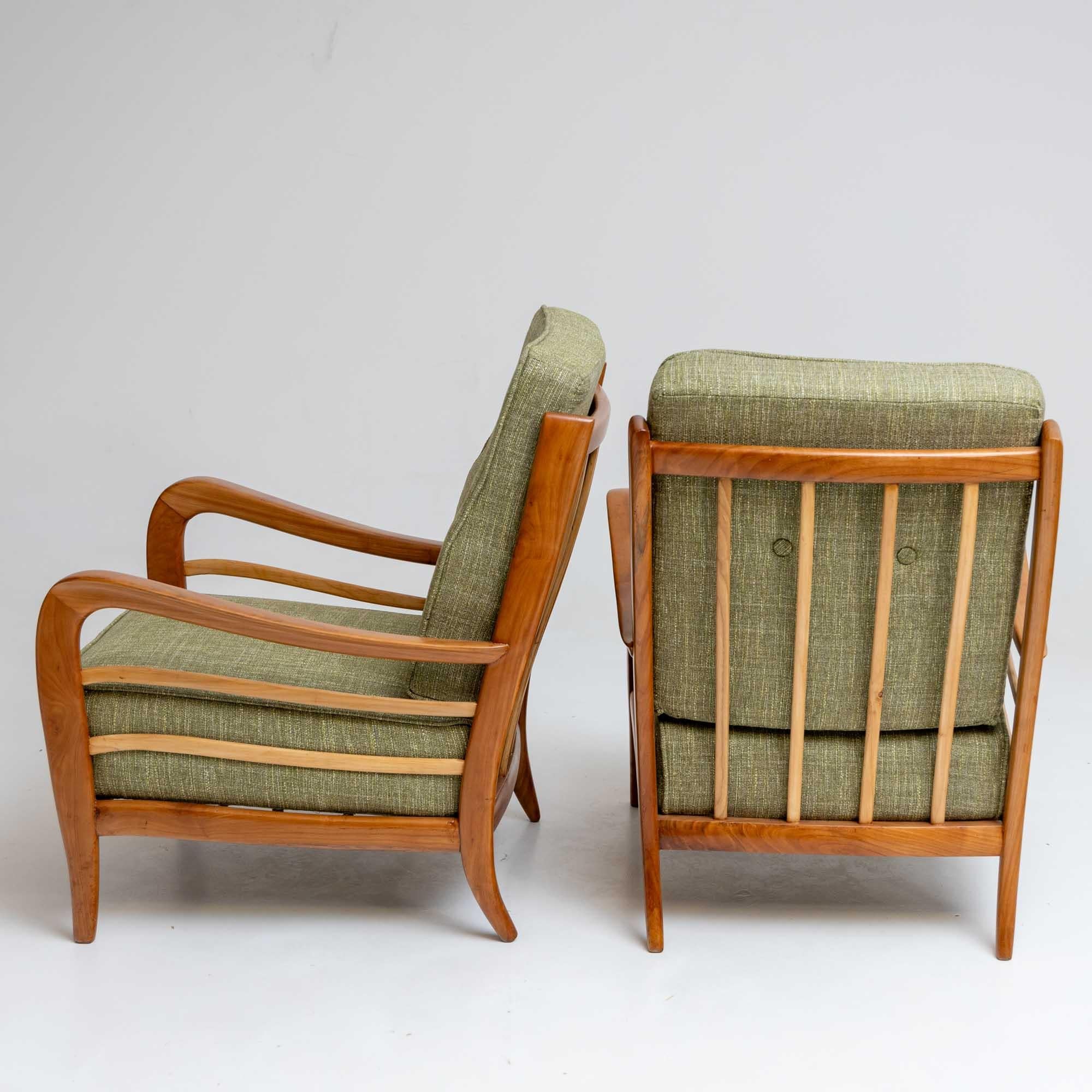 Pair of Lounge Chairs in Cherry, green Upholstery attr. Paolo Buffa, Italy 1950s For Sale 2