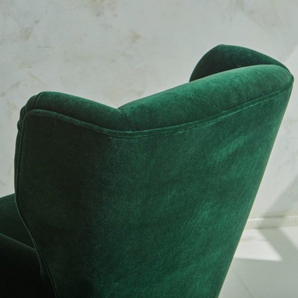 Pair of Lounge Chairs in Emerald Velvet in the Style of Paolo Buffa, Italy 1960s 2