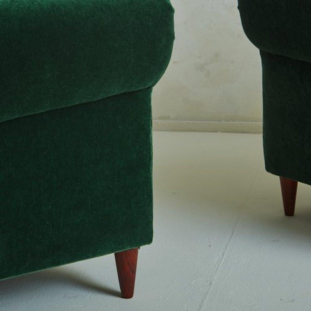 Pair of Lounge Chairs in Emerald Velvet in the Style of Paolo Buffa, Italy 1960s 4