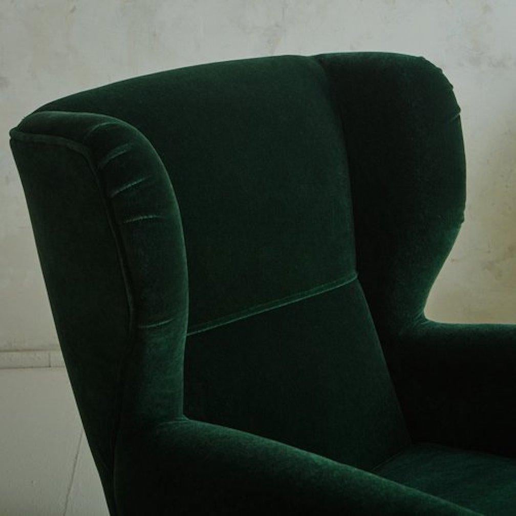 Pair of Lounge Chairs in Emerald Velvet in the Style of Paolo Buffa, Italy 1960s 7