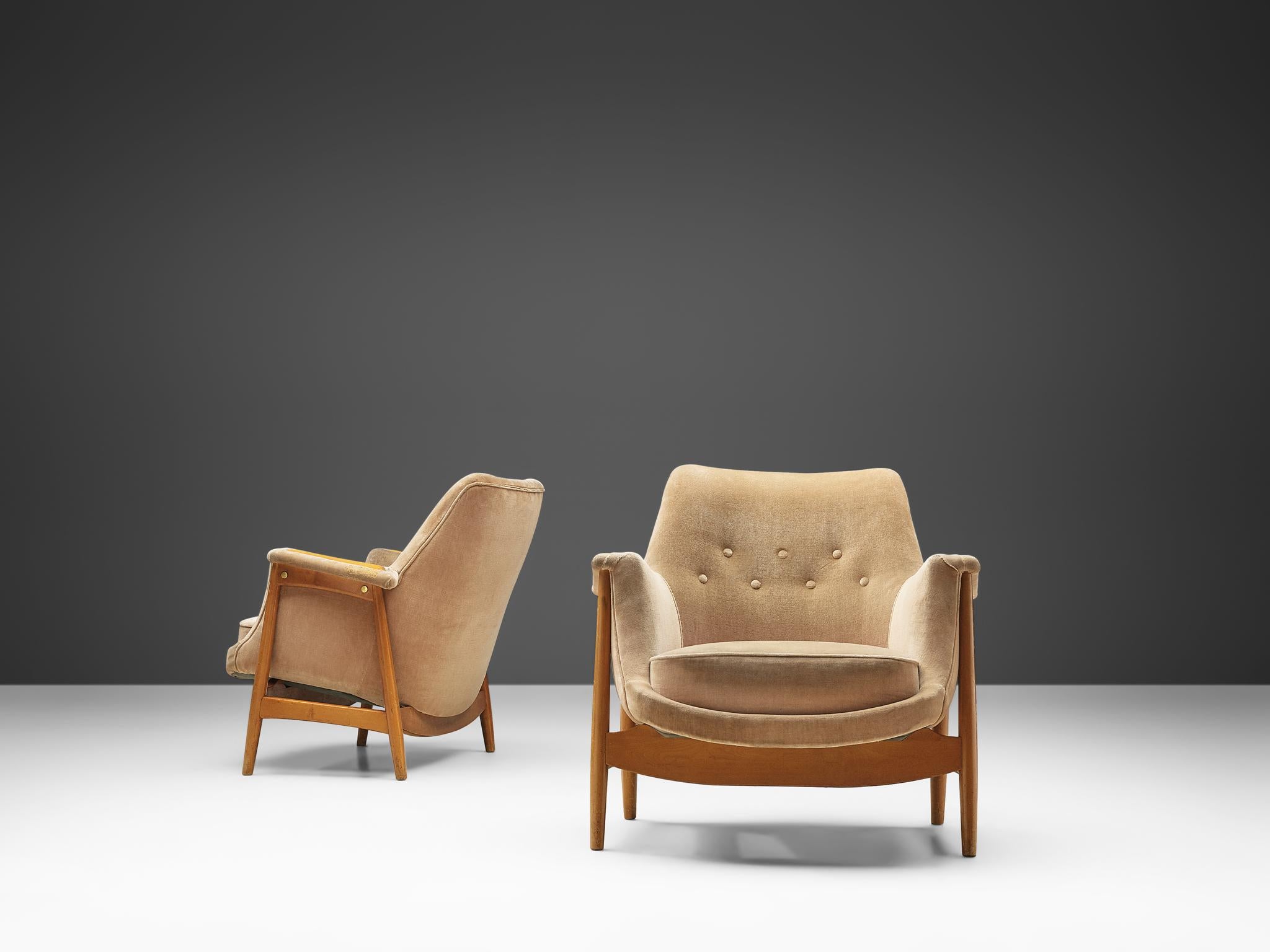 Mid-Century Modern Mid-Century Pair of Lounge Chairs in Beige Velvet