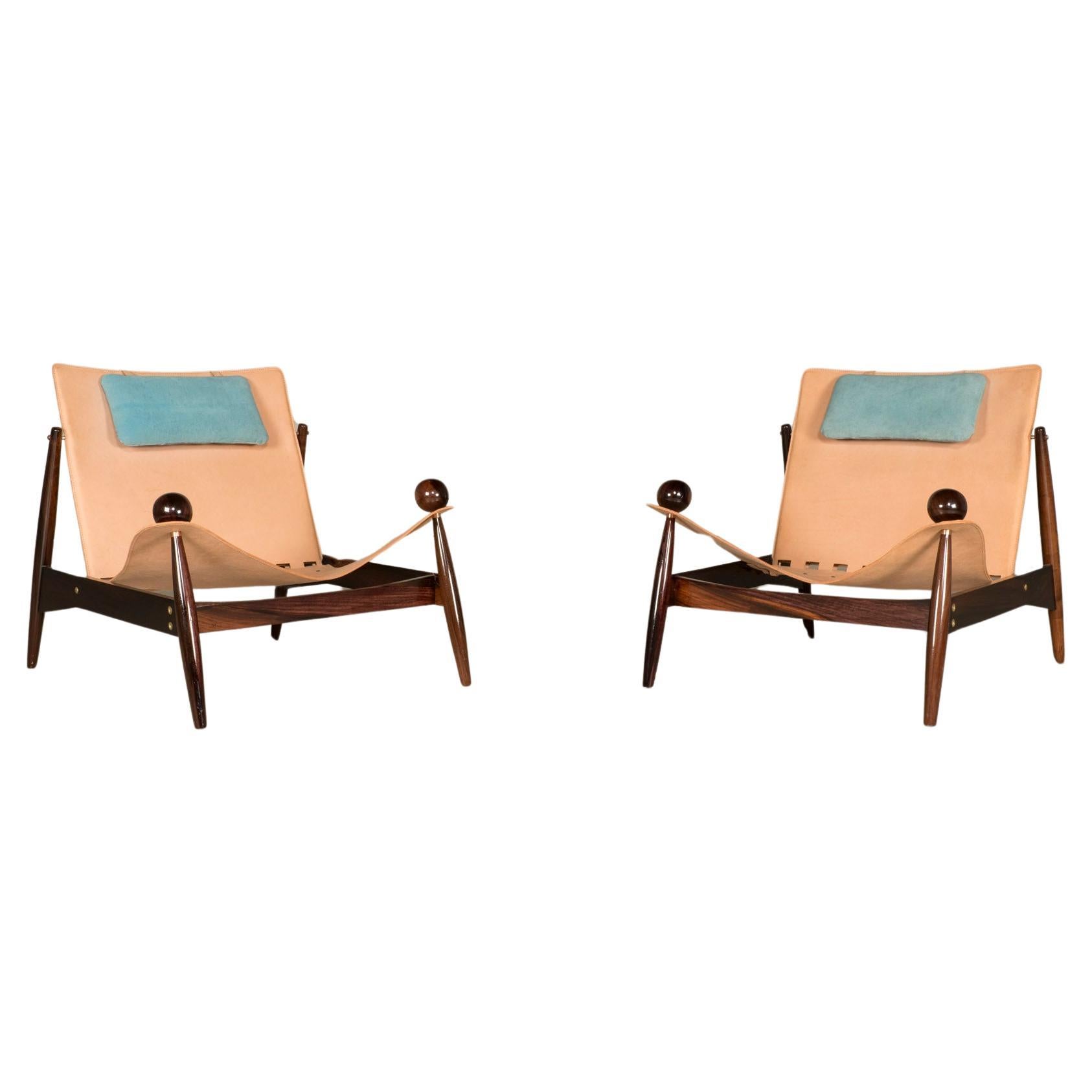 Pair of Lounge Chairs in Hardwood and Leather, Brazilian Mid-century Modern For Sale