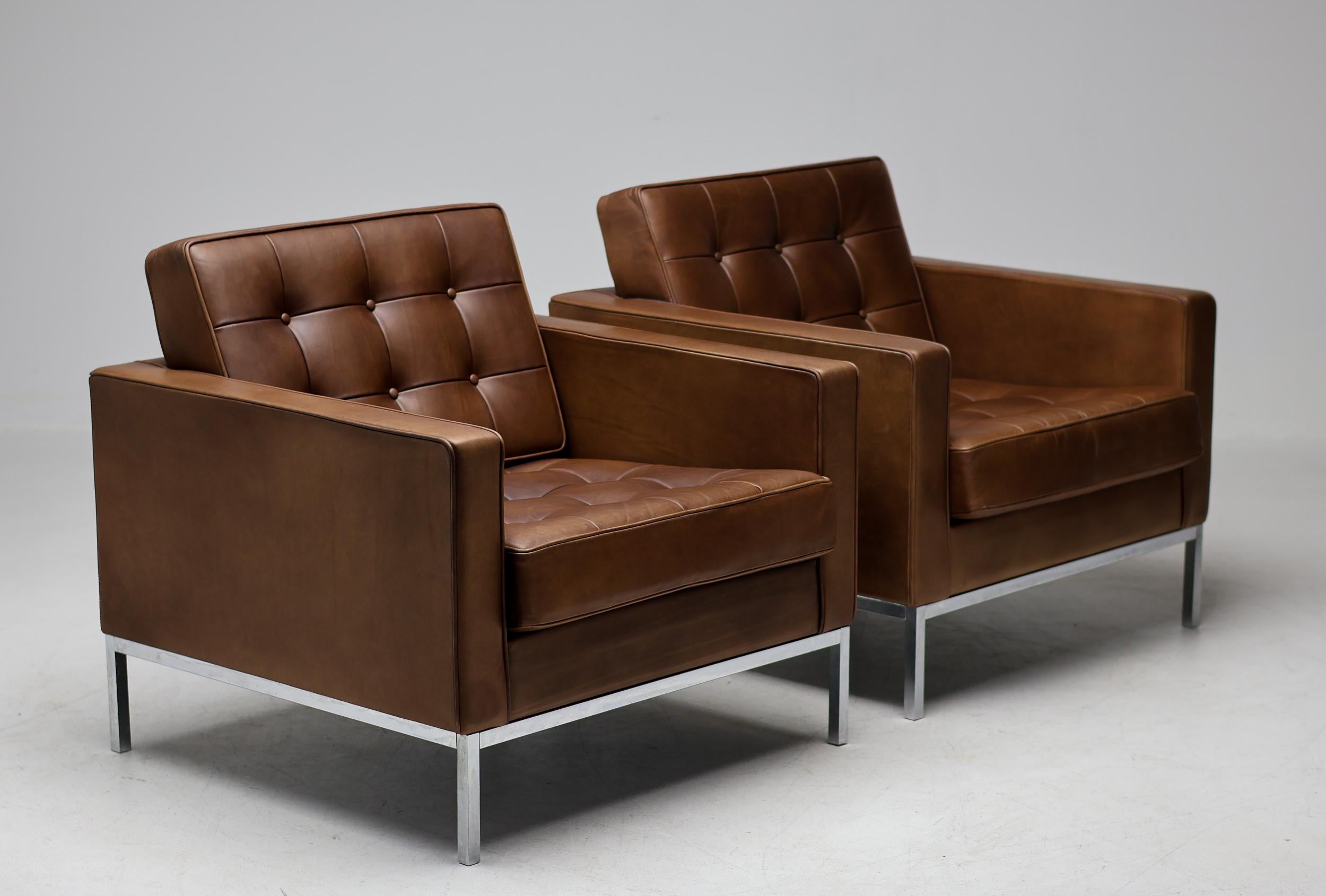 Pair of Lounge Chairs in Leather by Florence Knoll for Knoll ...