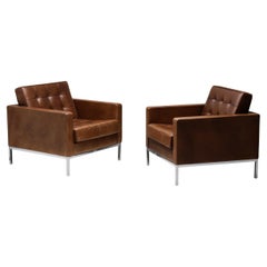 Pair of Lounge Chairs in Leather by Florence Knoll for Knoll International 