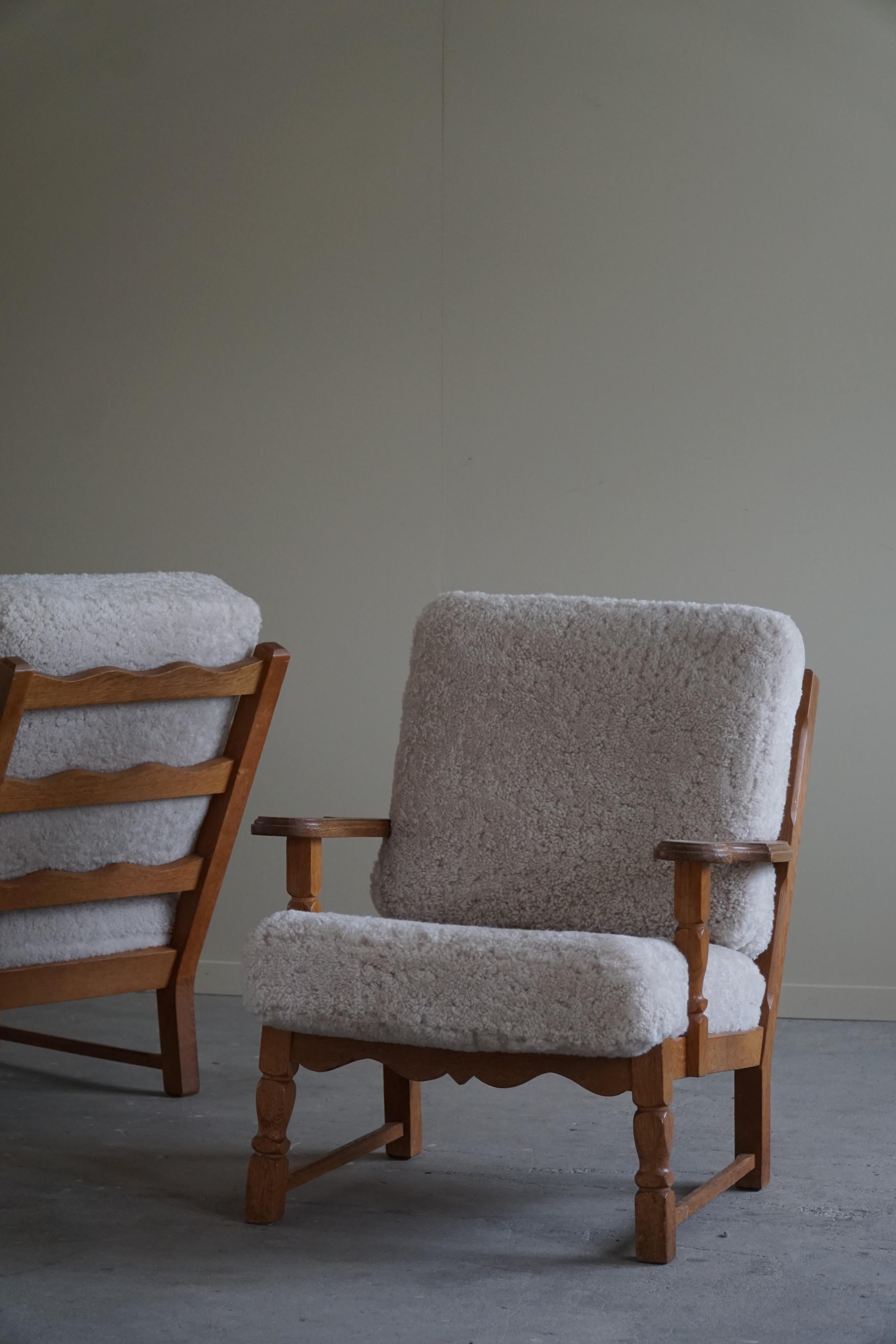 Pair of Lounge Chairs in Oak and Lambswool, Henning Kjærnulf Style, 1960s 4