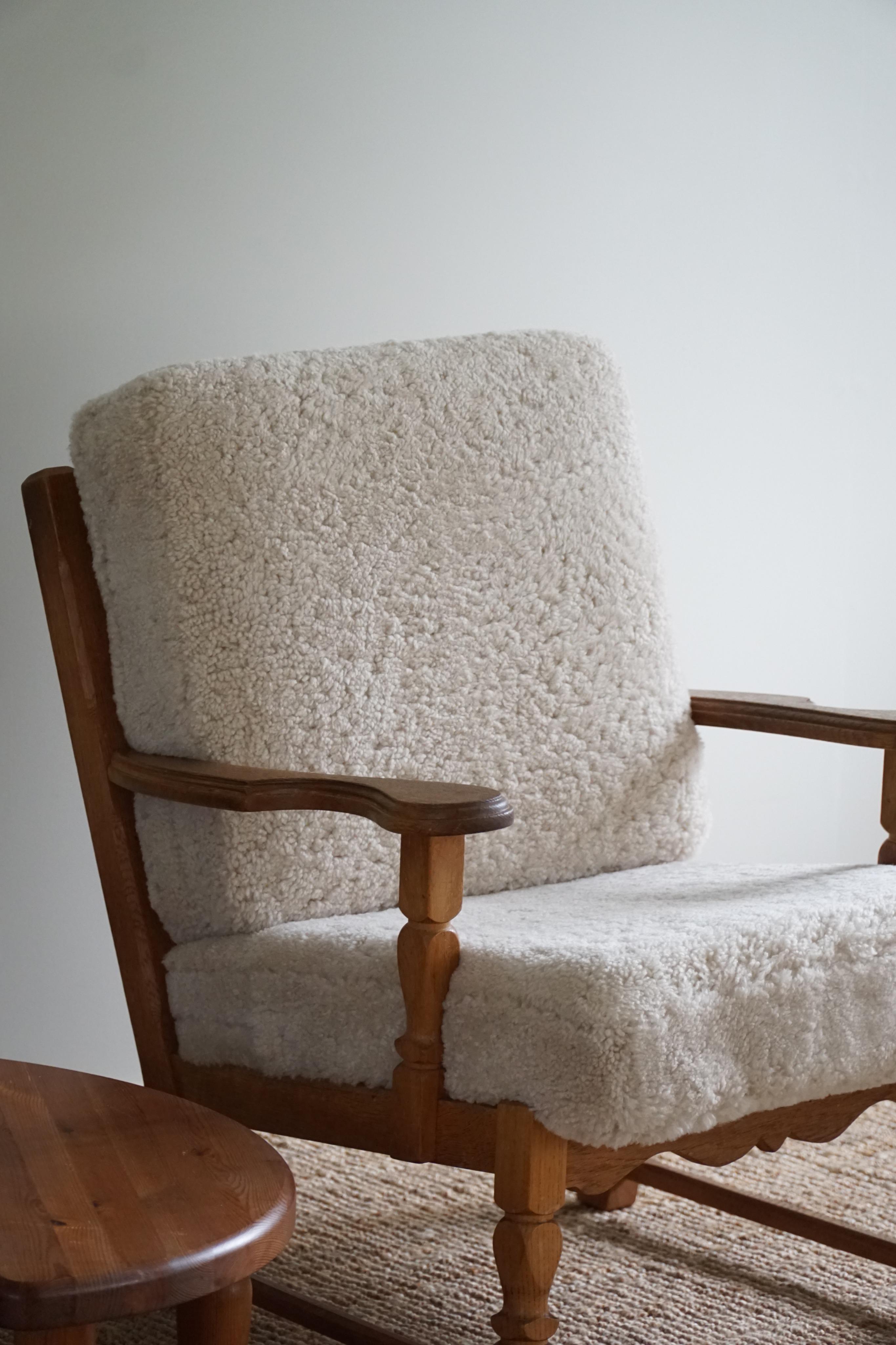 Pair of Lounge Chairs in Oak and Lambswool, Henning Kjærnulf Style, 1960s 10