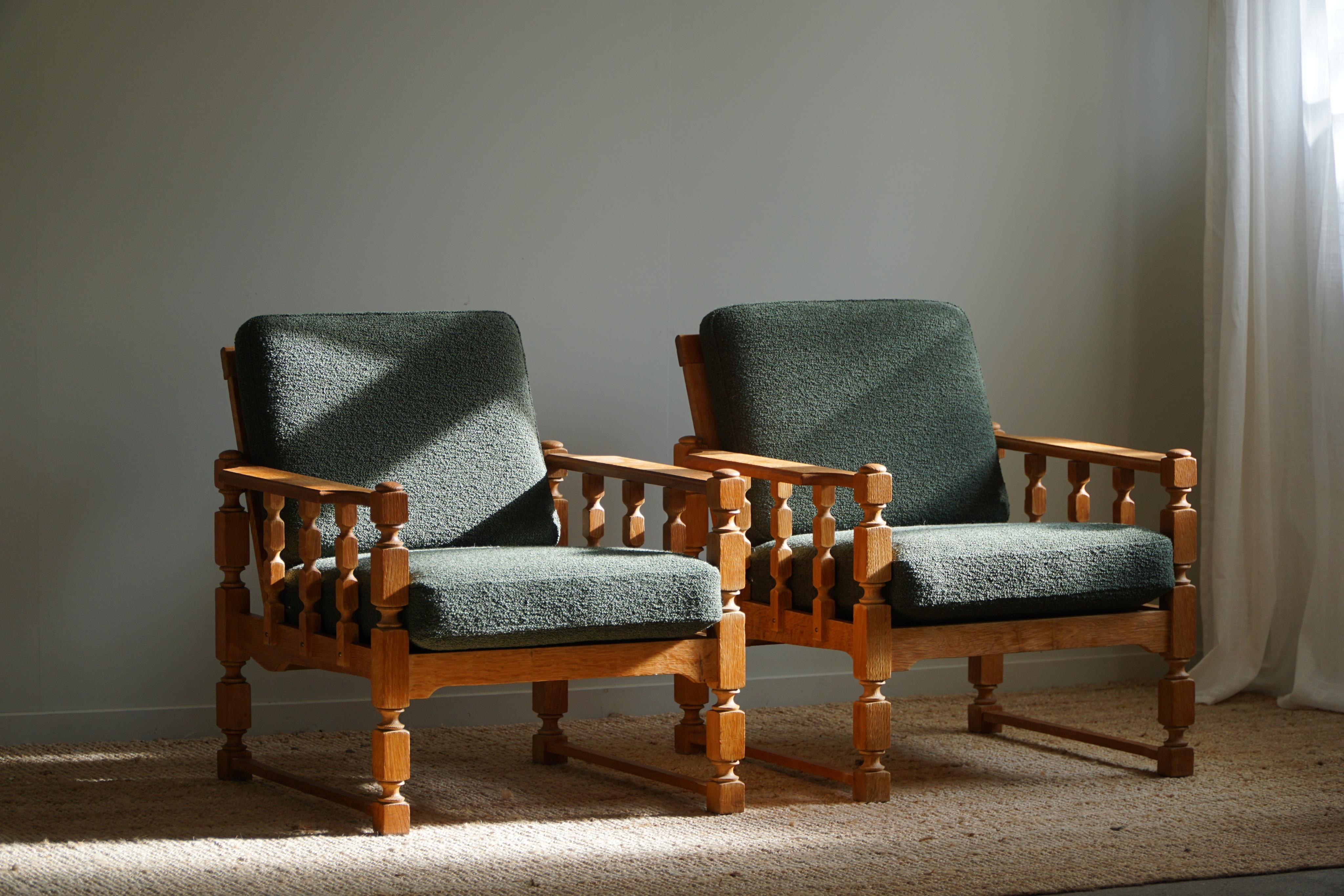 Mid-Century Modern Pair of Lounge Chairs in Oak & Green Bouclé, Henning Kjærnulf style, 1960s For Sale