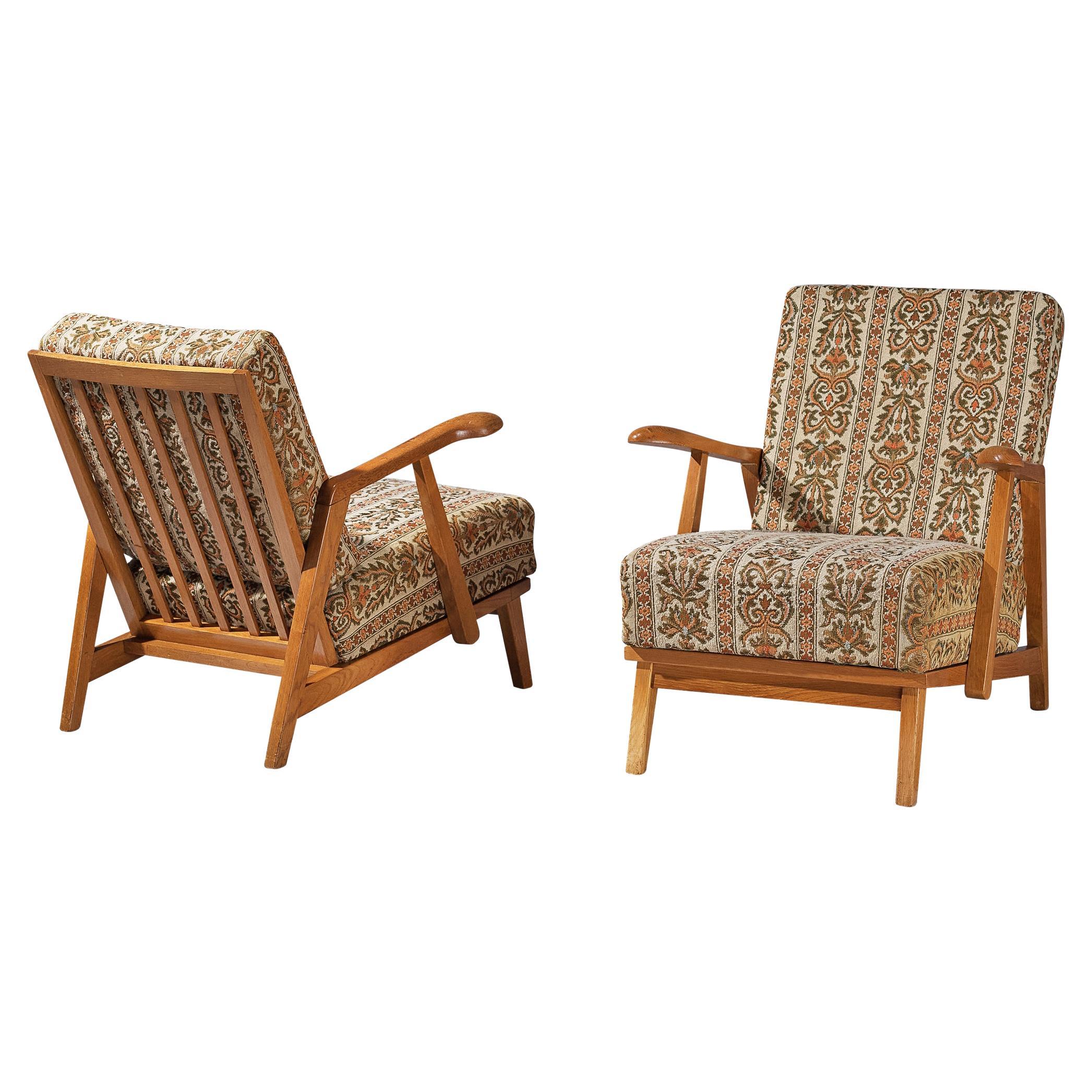 Pair of Lounge Chairs in Oak with Slatted Backs