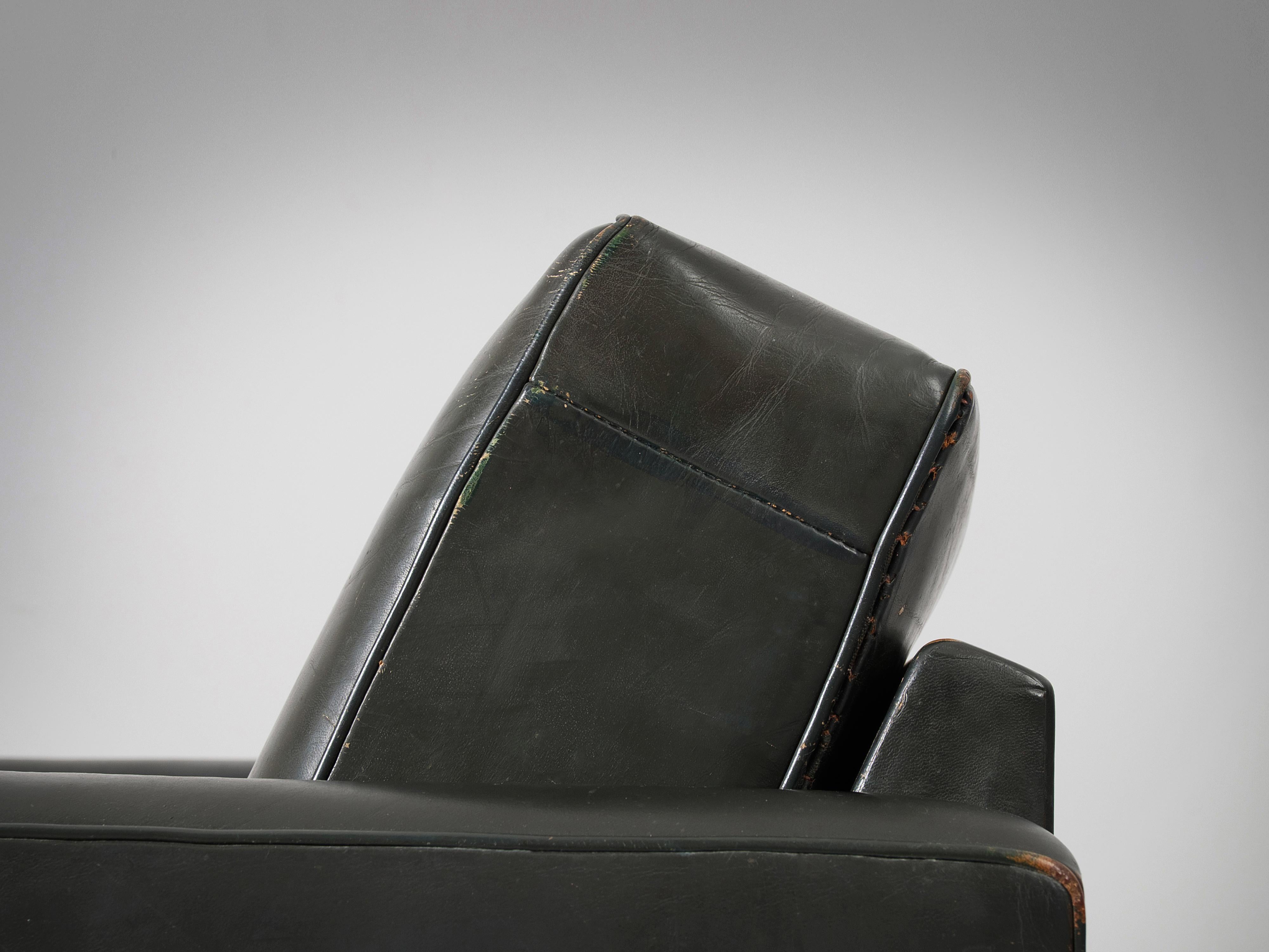 Pair of Lounge Chairs in Patinated Dark Green Leather In Good Condition In Waalwijk, NL