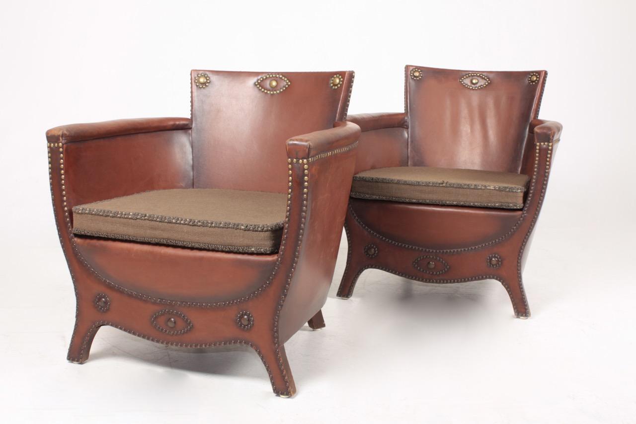 Scandinavian Modern Pair of Lounge Chairs in Patinated Leather Designed by Otto Schulz