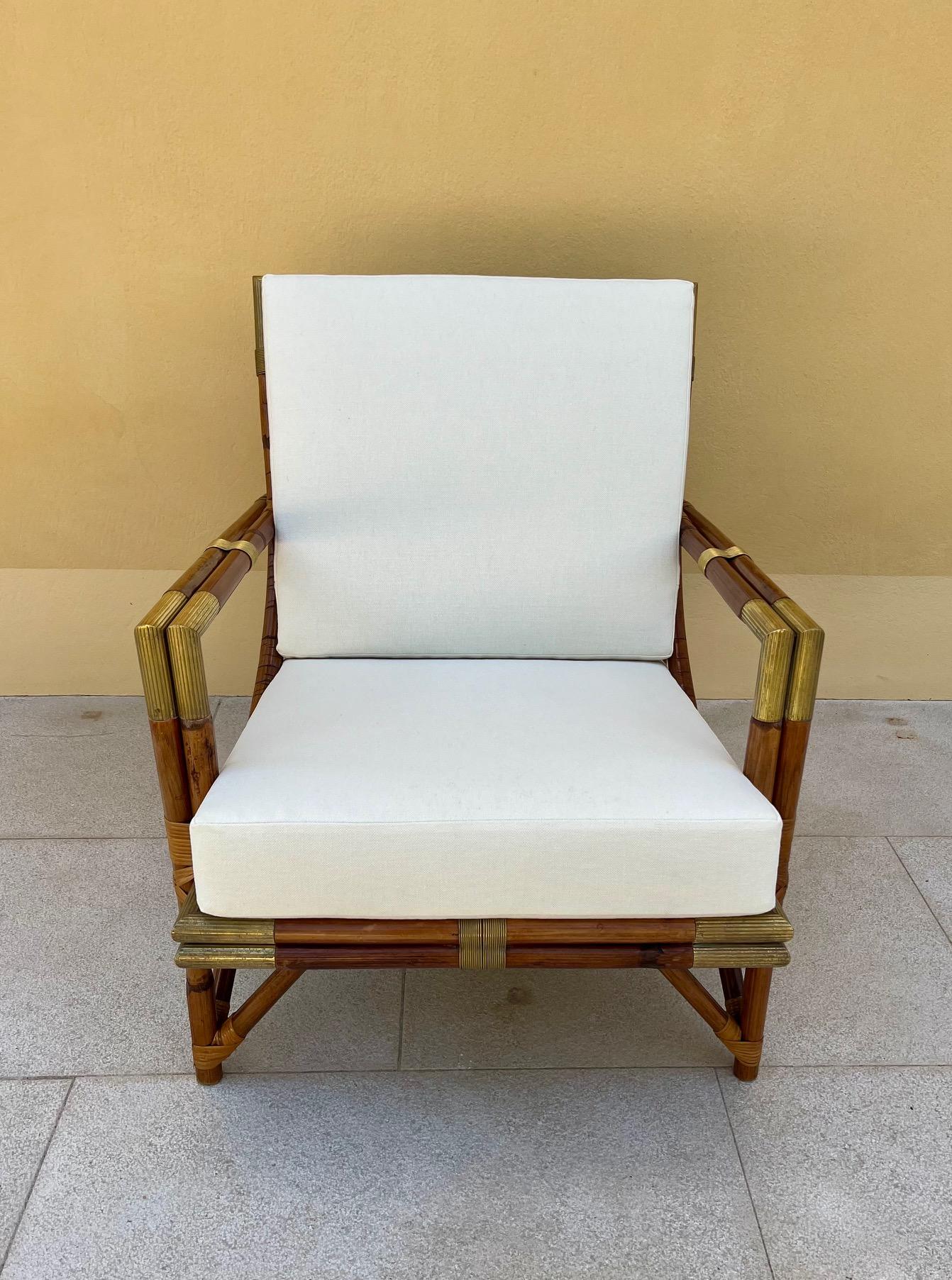 Pair of  Lounge Chairs in Rattan and Brass, by Maison et Jardin, 1950's  In Good Condition For Sale In Paris, Ile-de-France