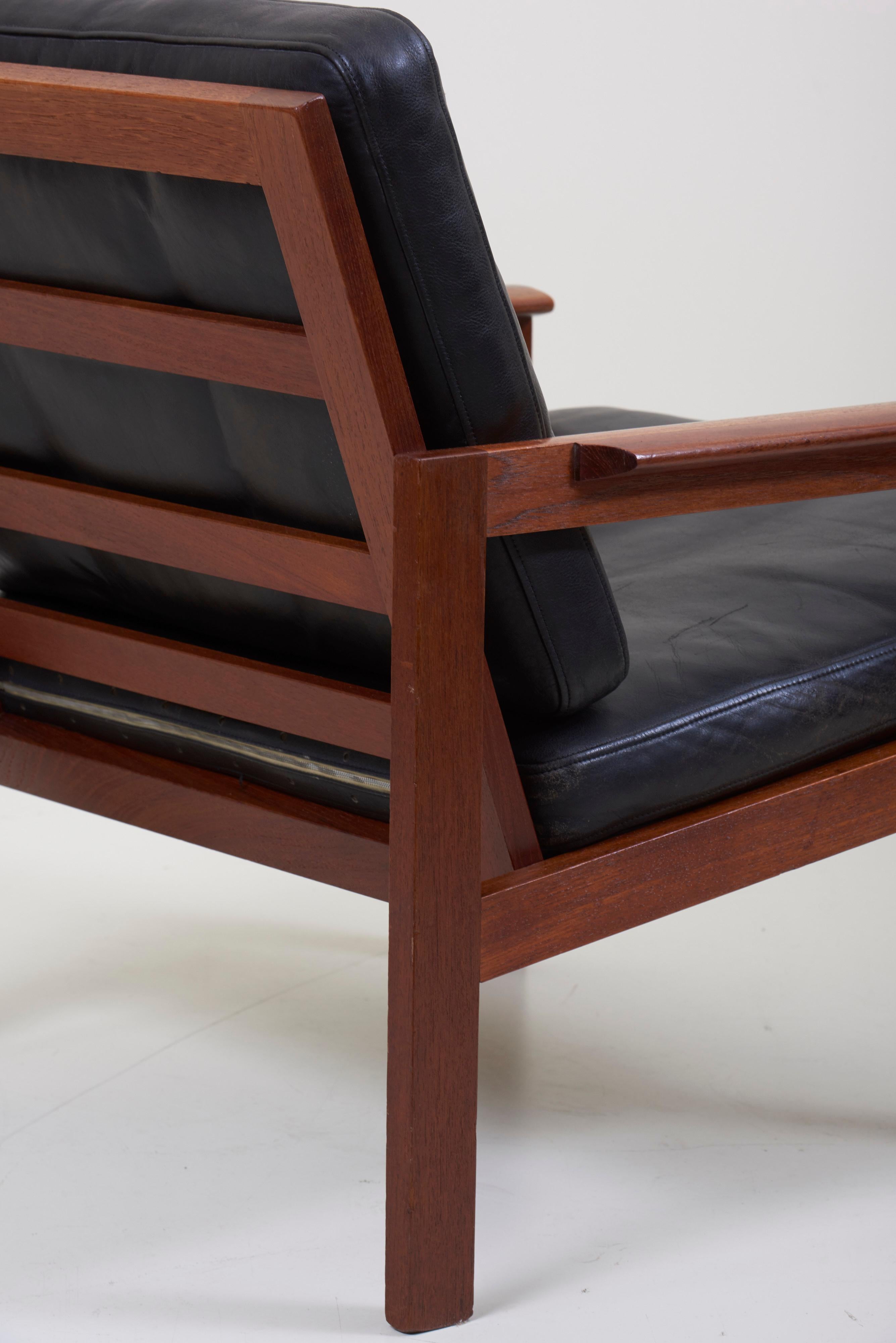 Pair of Lounge Chairs in Teak and Leather by Danish Architect Illum Wikkelsø 1