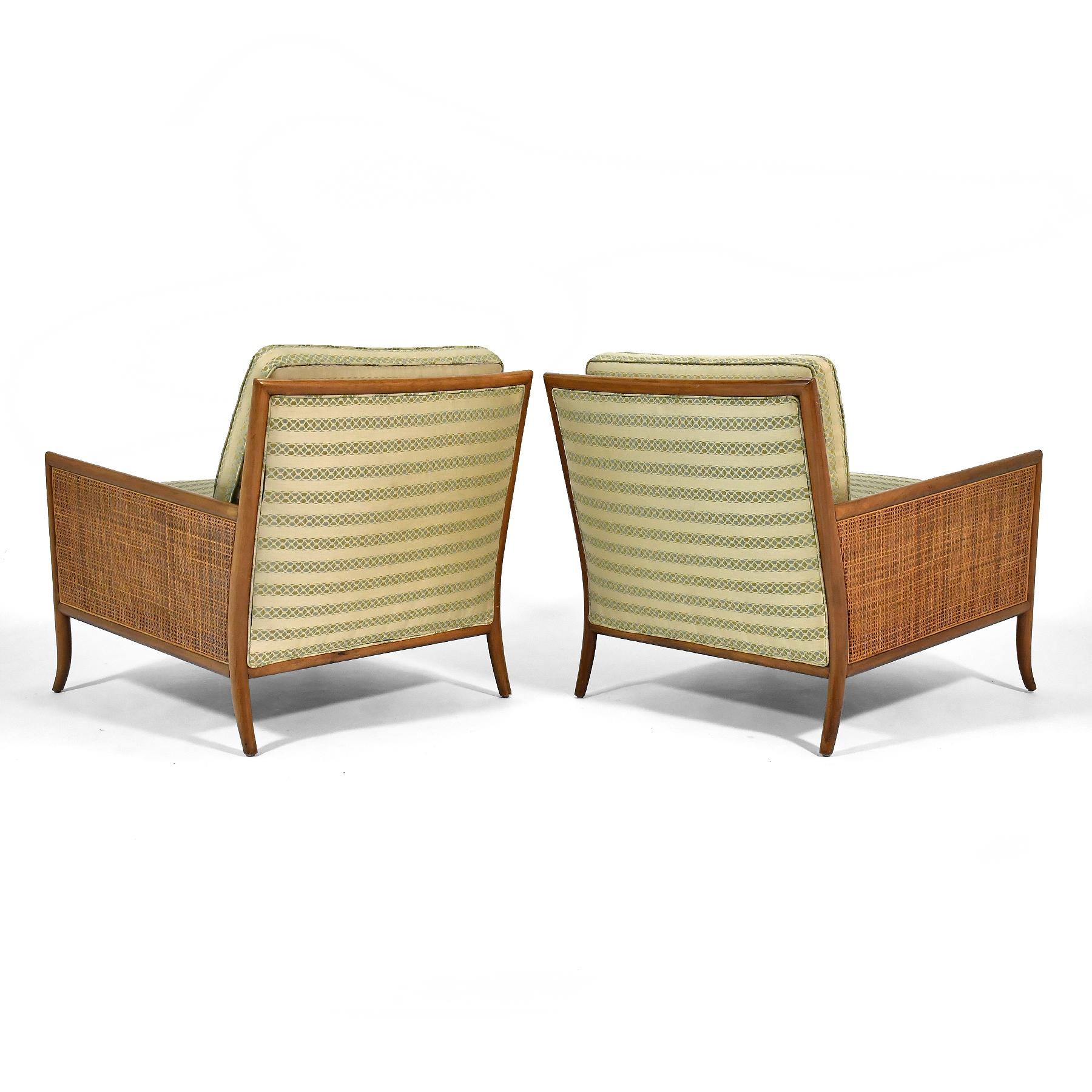 Pair of Lounge Chairs in the Manner of T.H. Robsjohn-Gibbings In Good Condition For Sale In Highland, IN