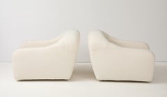 Pair of Lounge Chairs in the Style of George Bighinello in Ivory Boucle, Italy