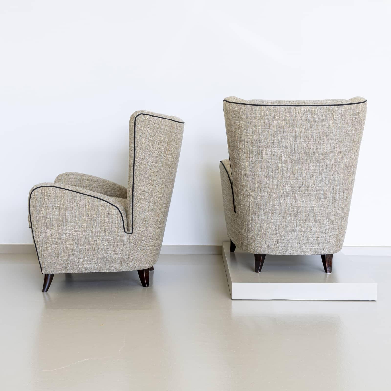 Italian Pair of Lounge Chairs in the style of Paolo Buffa, Italy 1940s For Sale