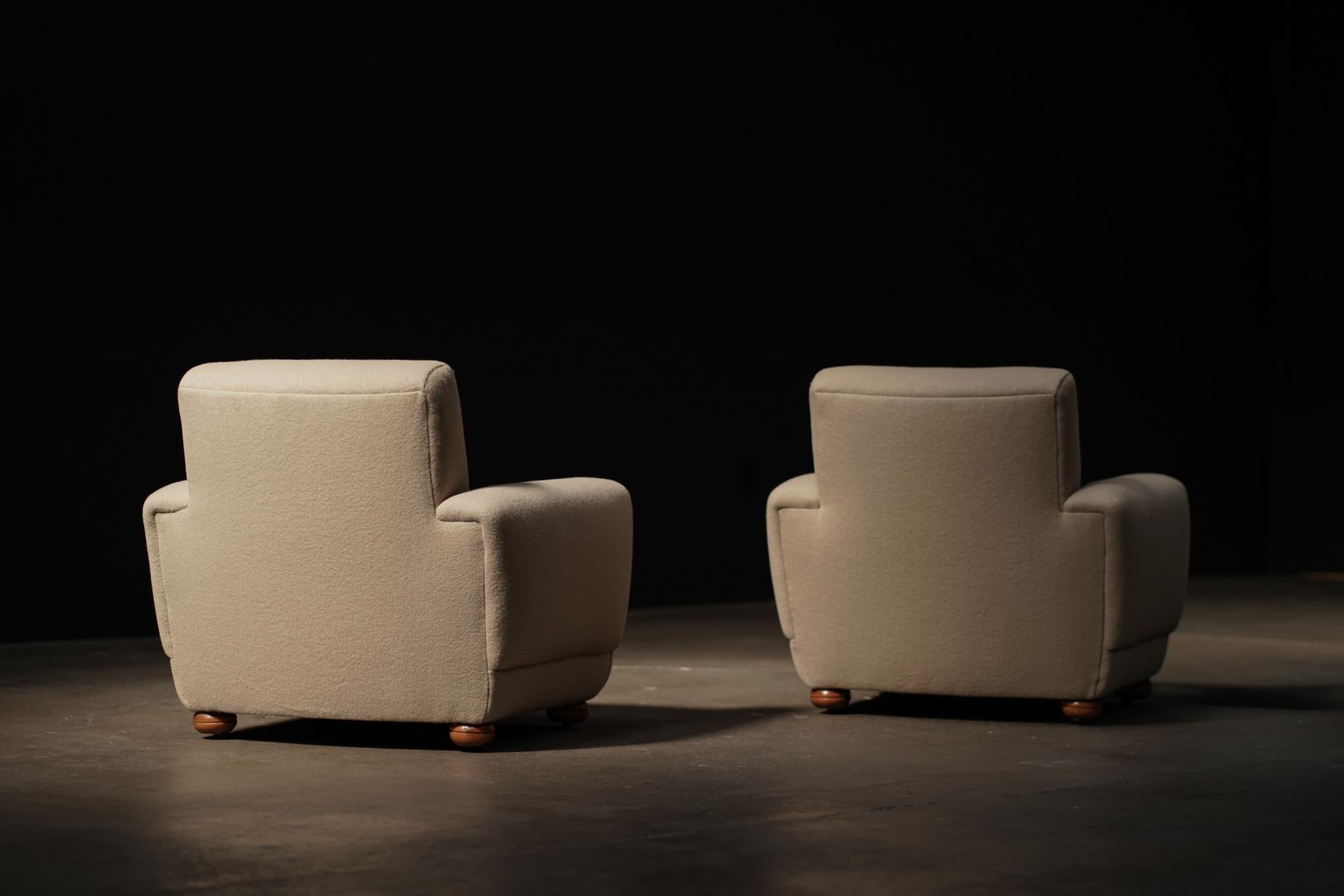 Paar Lounge-Sessel aus Wolle (Dänisch) im Angebot