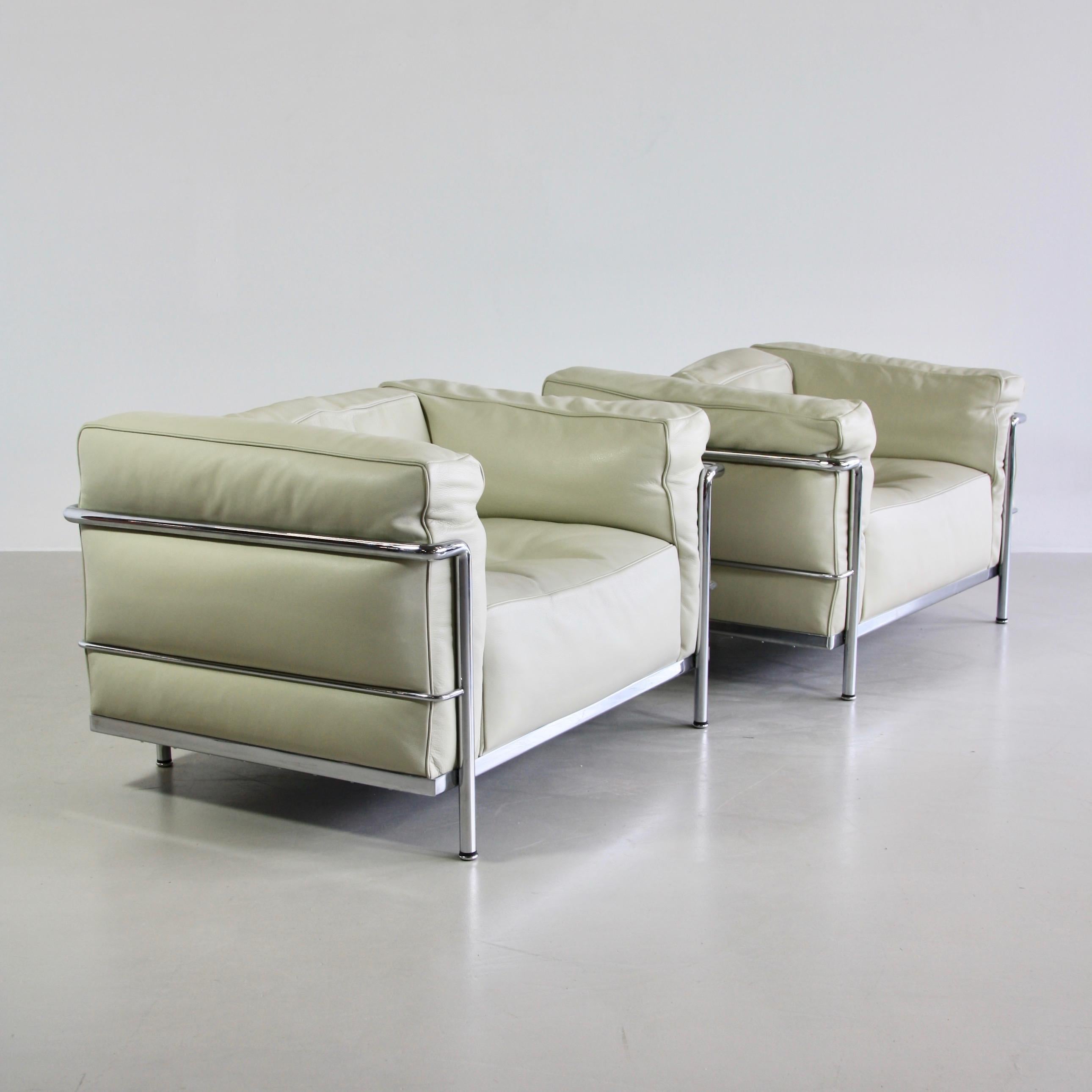 Modern Pair of Lounge Chairs LC3 by LE Corbusier, Jeanneret & Perriand, Cassina