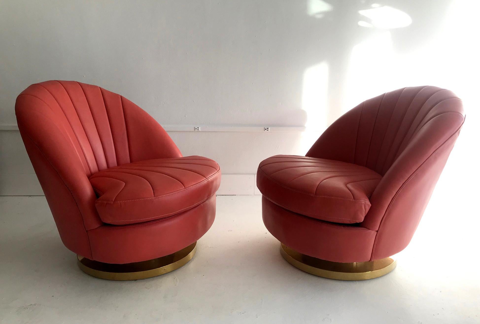 American Pair of Glamorous Modern Lounge Chairs Milo Baughman