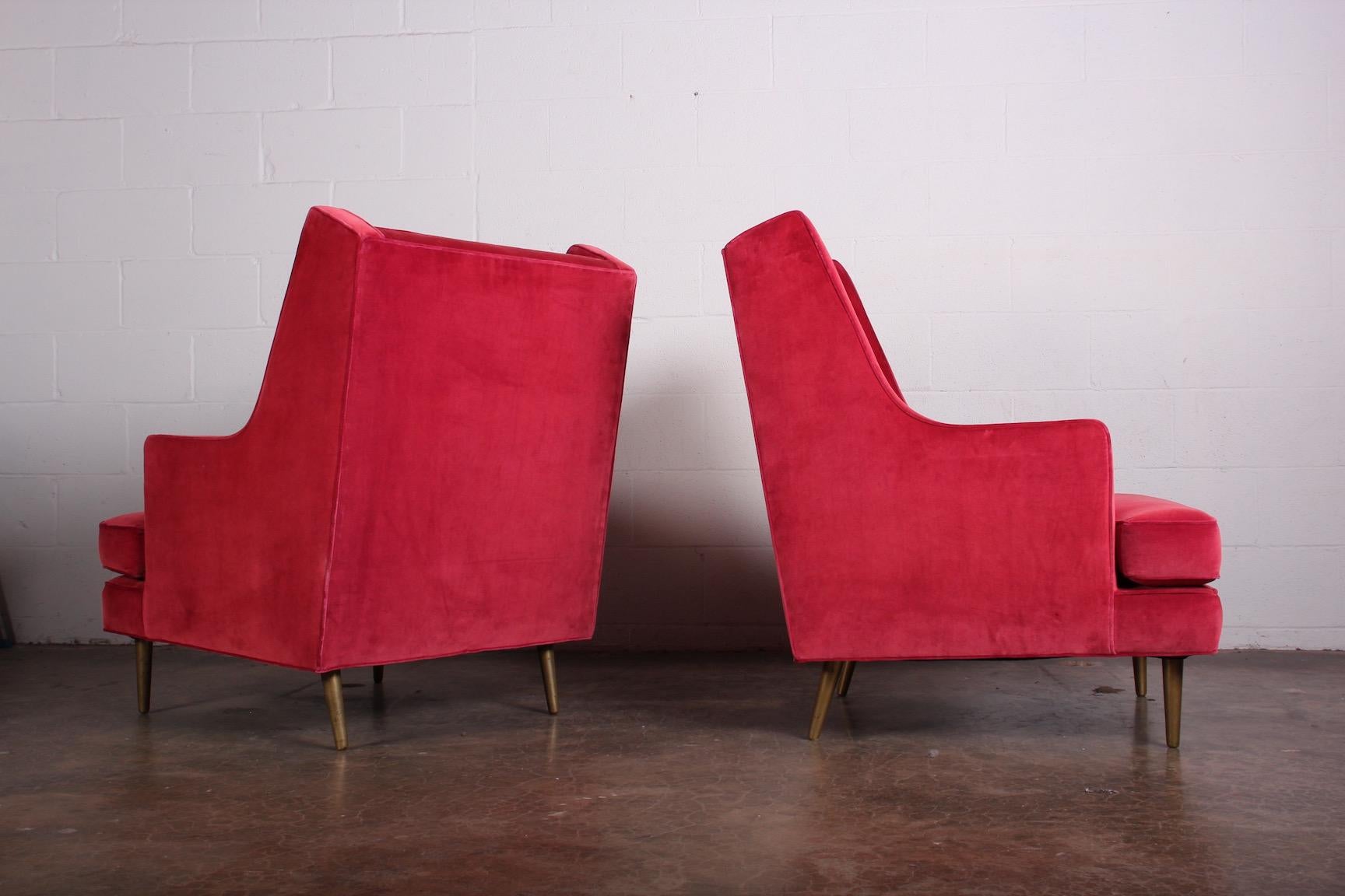 Pair of Lounge Chairs on Brass Legs by Edward Wormley for Dunbar In Good Condition In Dallas, TX