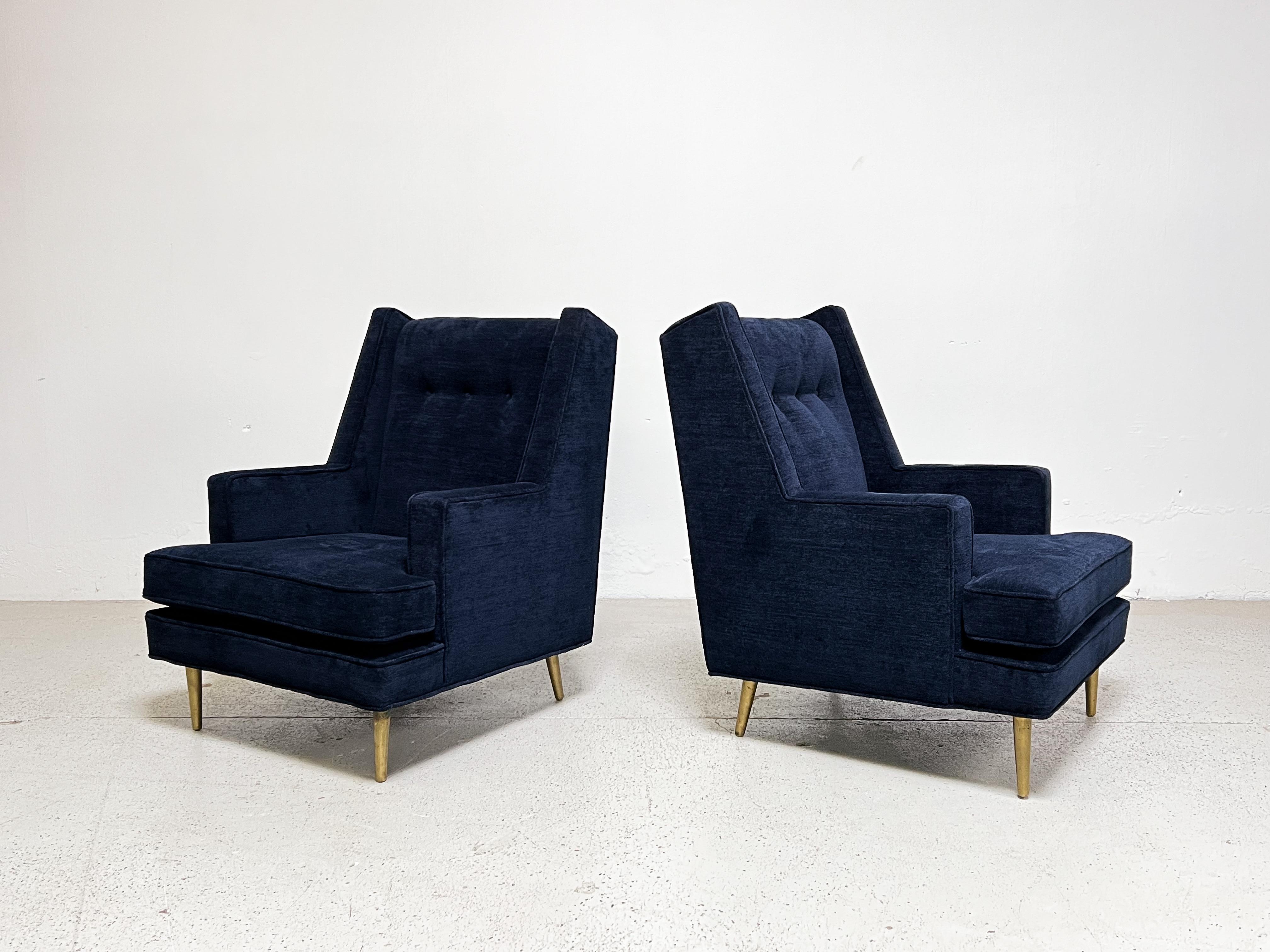 Mid-20th Century Pair of Lounge Chairs on Brass Legs by Edward Wormley for Dunbar For Sale