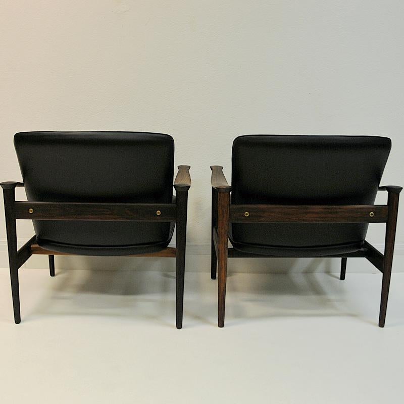 Polished Pair of Lounge Chairs Rosewood 711 by Fredrik Kayser-Vatne Lenestolfabrikk 1960s
