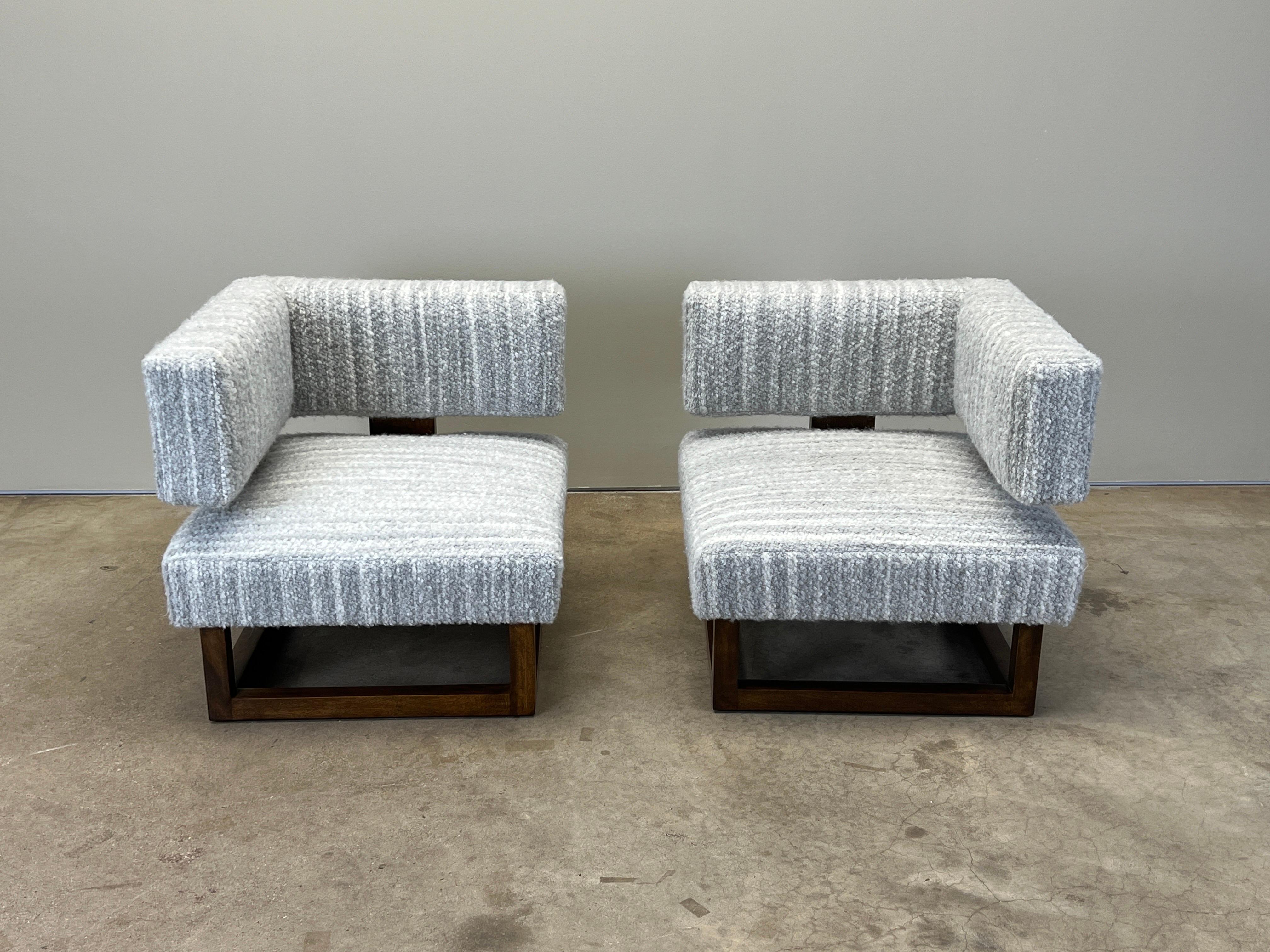 Paar Loungesessel / Settee von Brown Saltman (Mitte des 20. Jahrhunderts) im Angebot