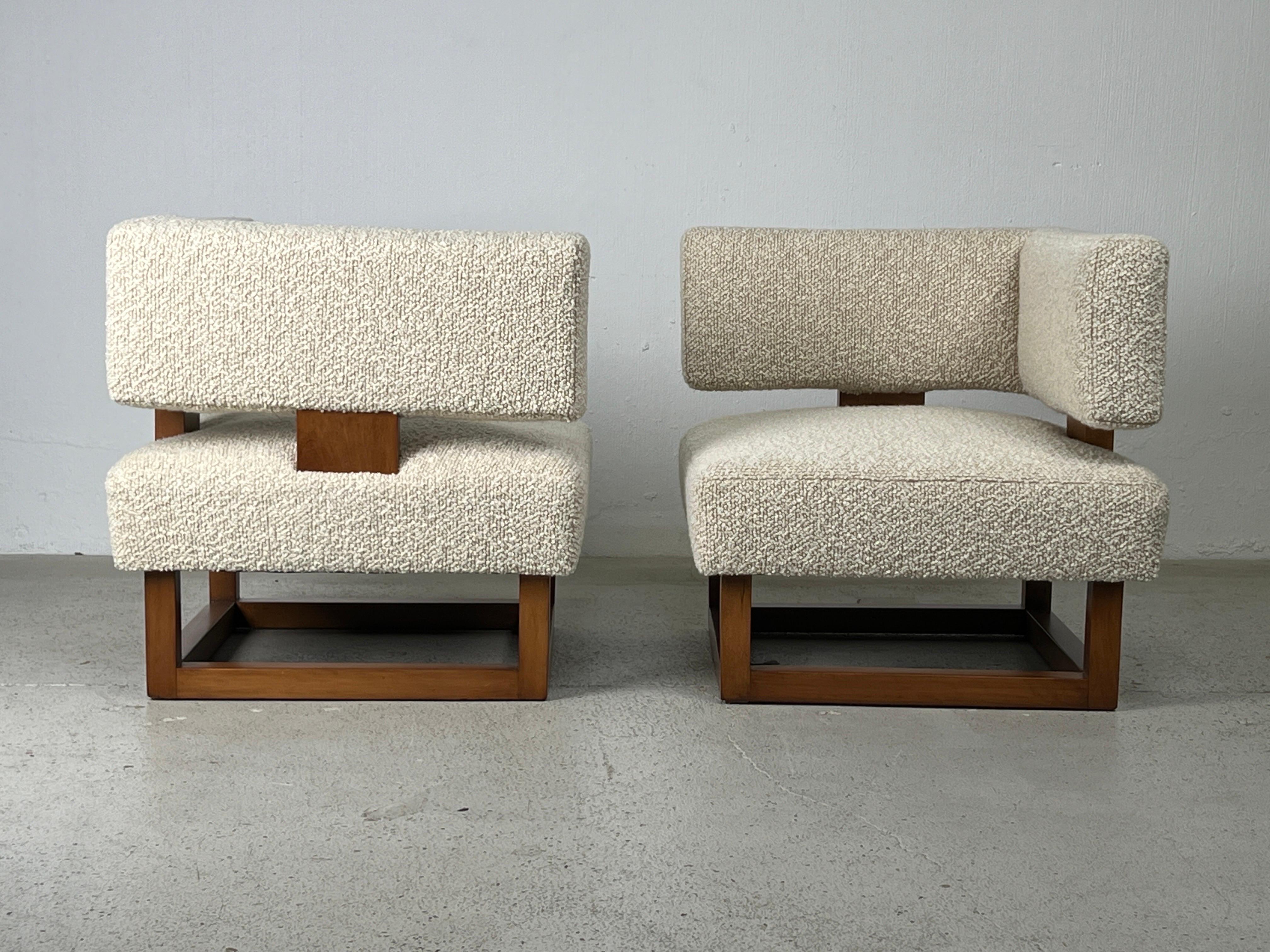 Pair of Lounge Chairs / Settee by Brown Saltman  For Sale 4