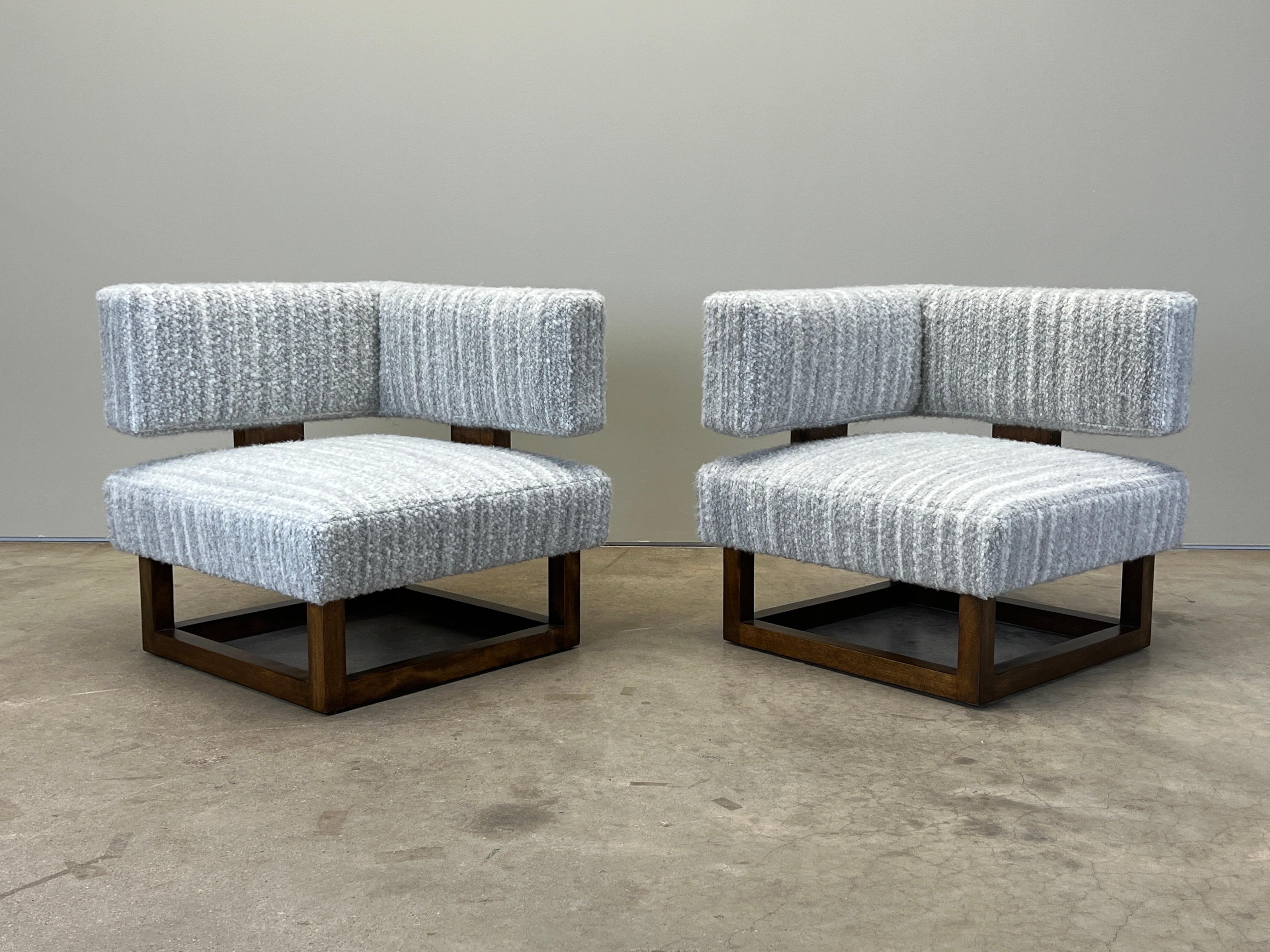 Paar Loungesessel / Settee von Brown Saltman im Angebot 4