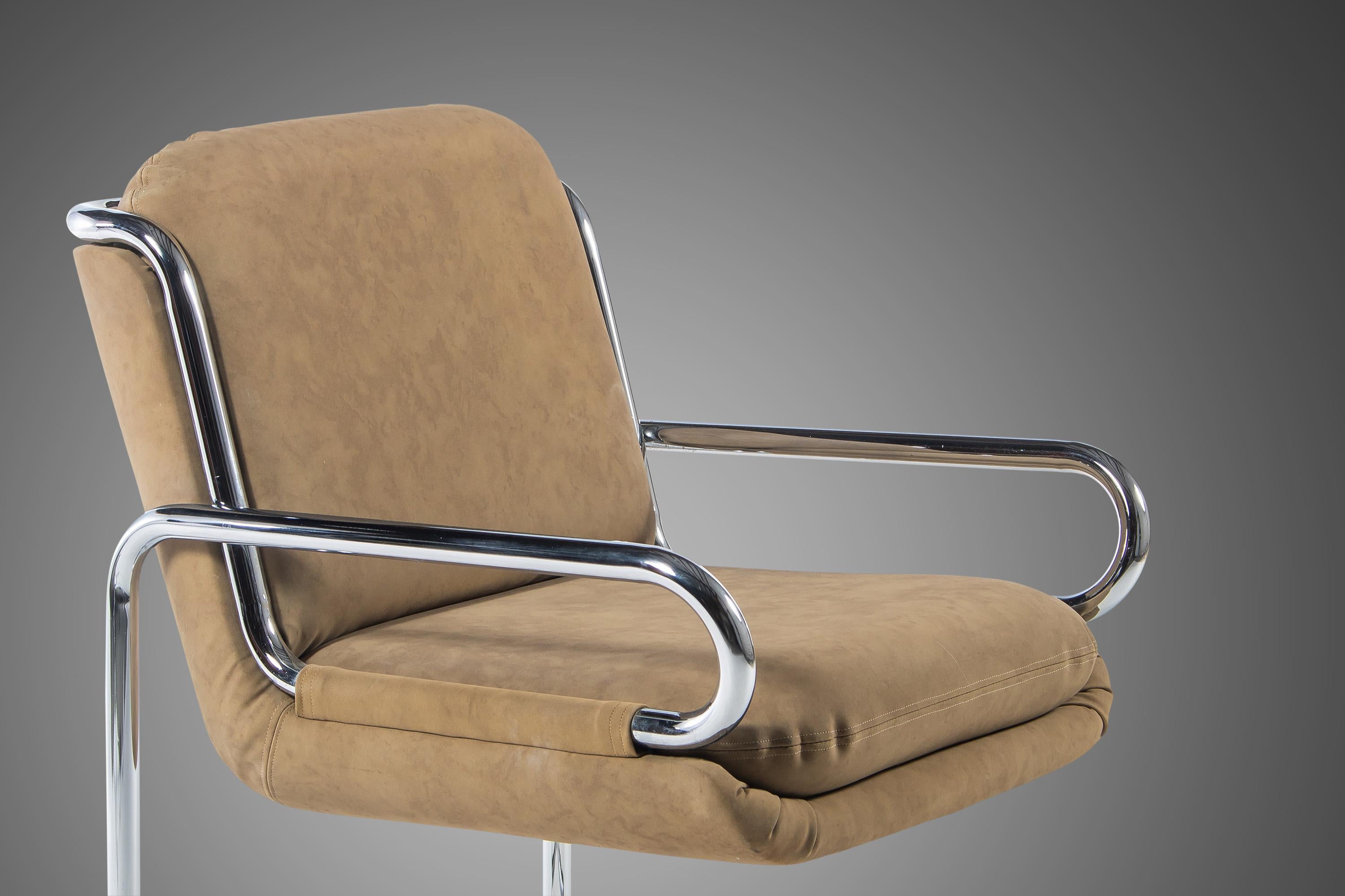 Late 20th Century Pair of Lounge Chairs Tubular Chrome Lounge Chairs by Dunbar Dux, c. 1970s For Sale