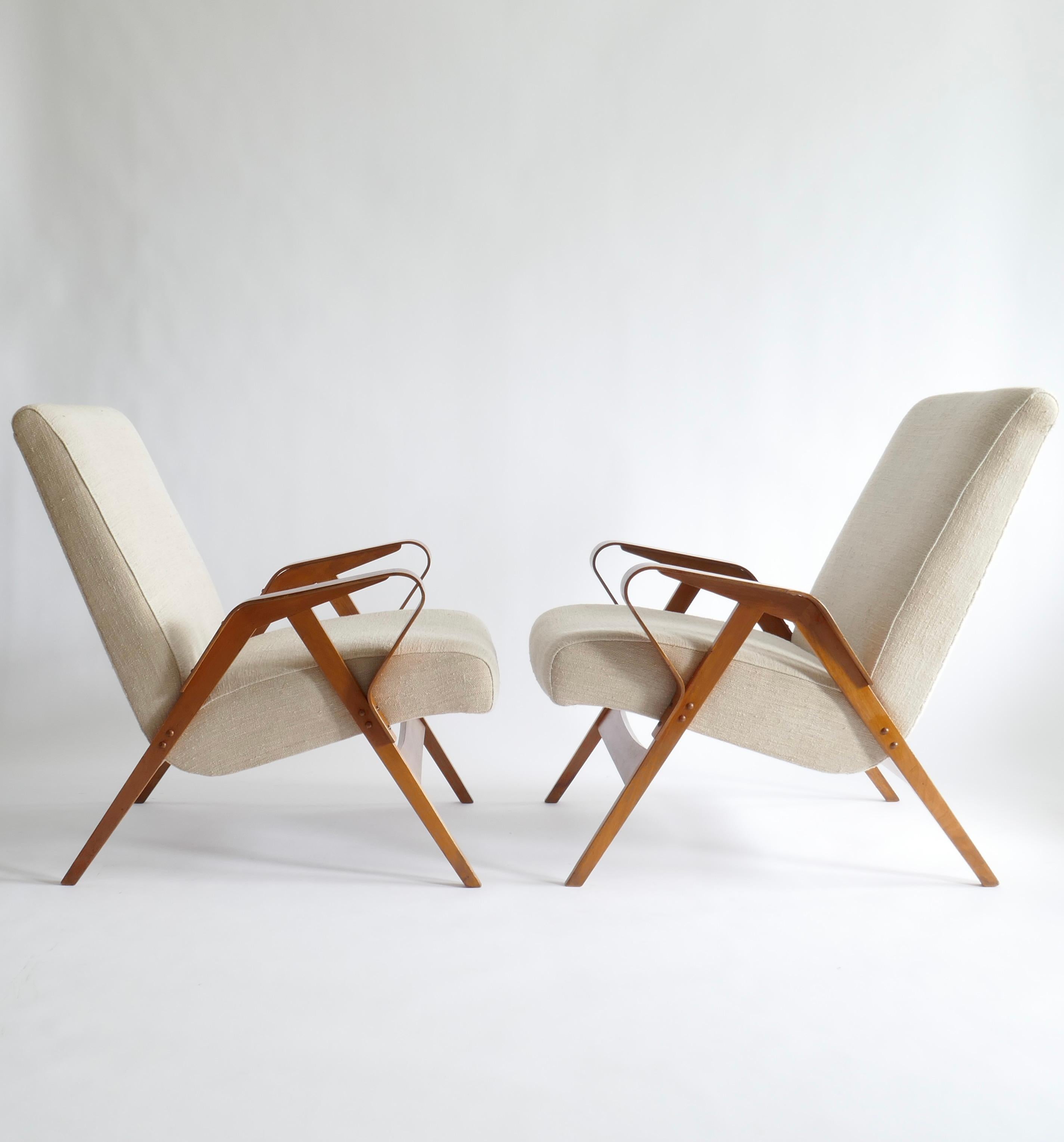 Pair of Lounge Chairs Upholstered in off White Vintage Linen, 1960s 4