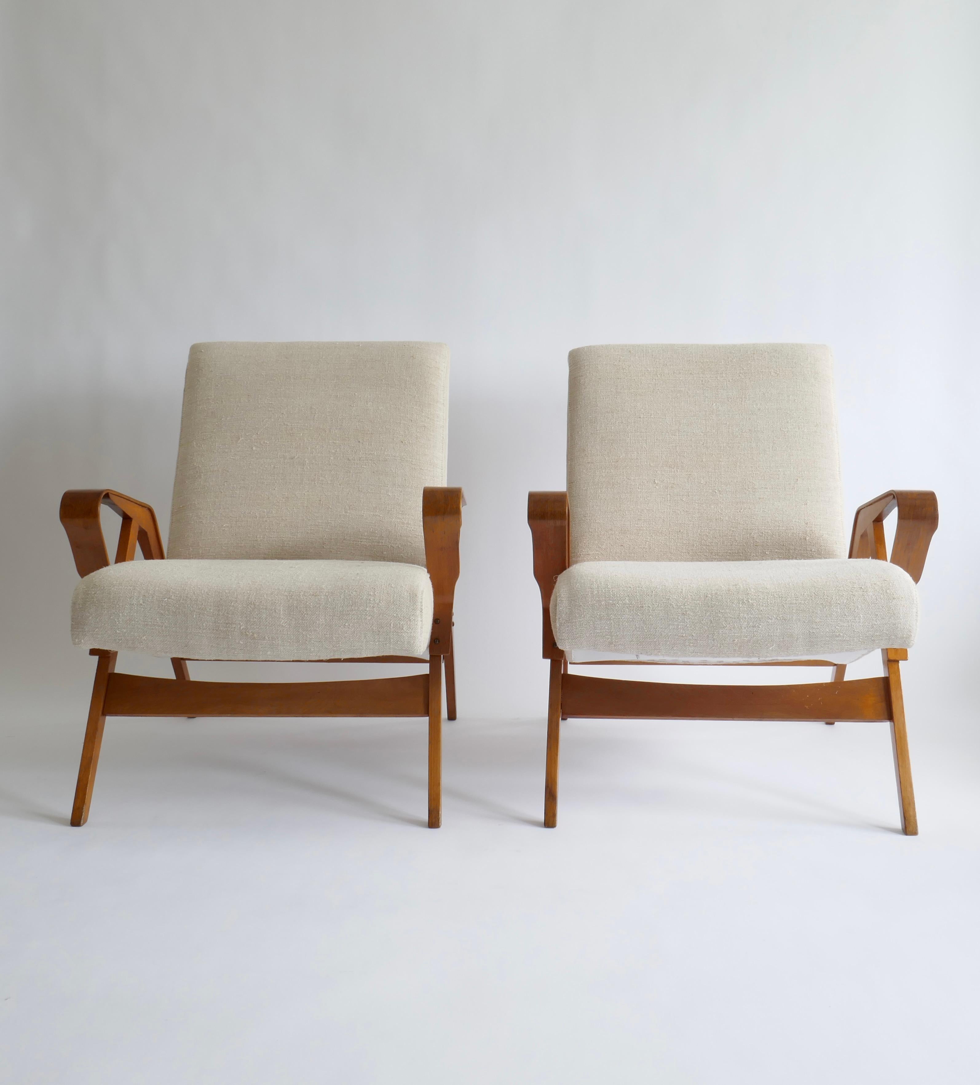 Mid-20th Century Pair of Lounge Chairs Upholstered in off White Vintage Linen, 1960s