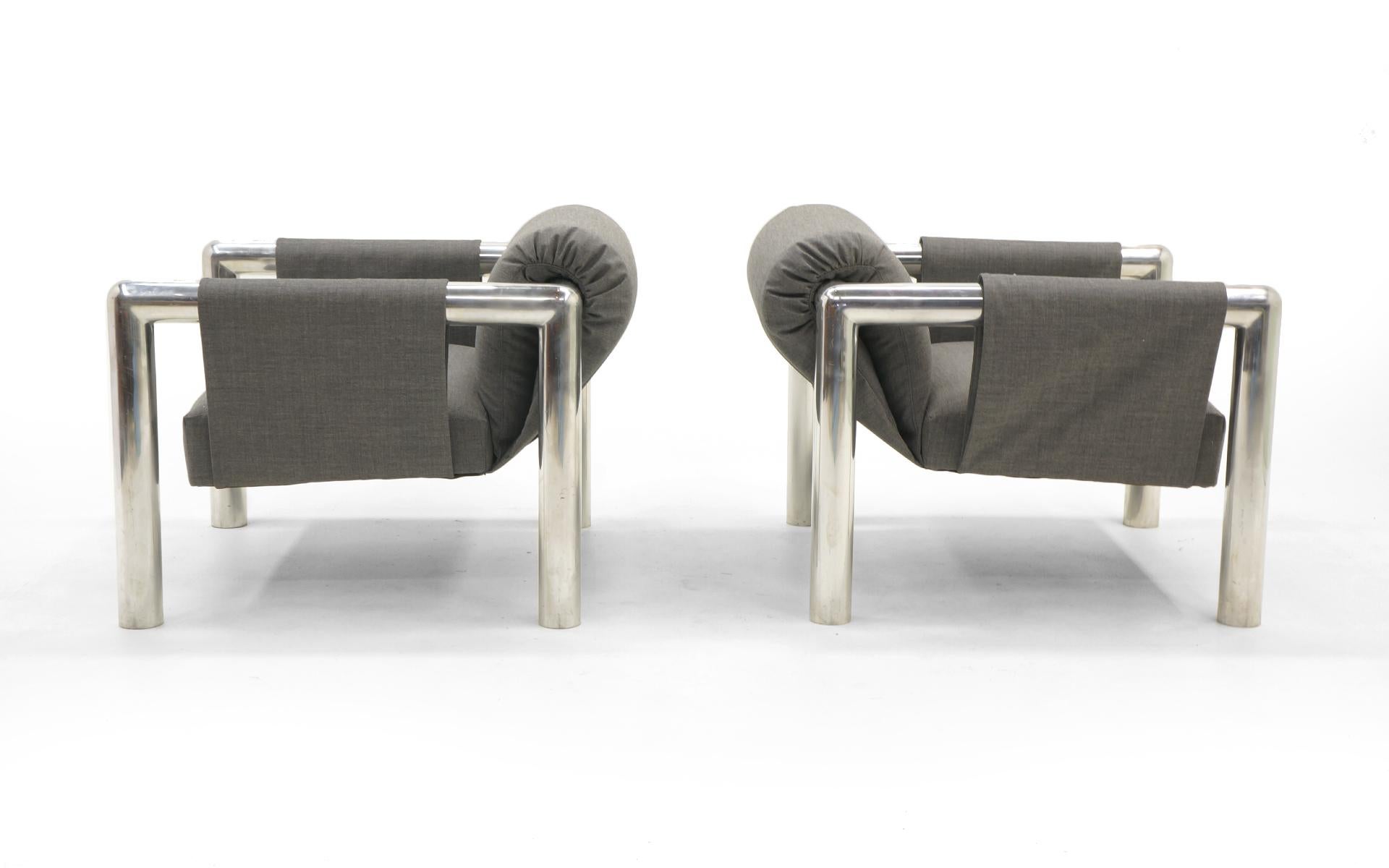 Mid-Century Modern Pair of Lounge Chairs with Arms by John Mascheroni, New Maharam Upholstery