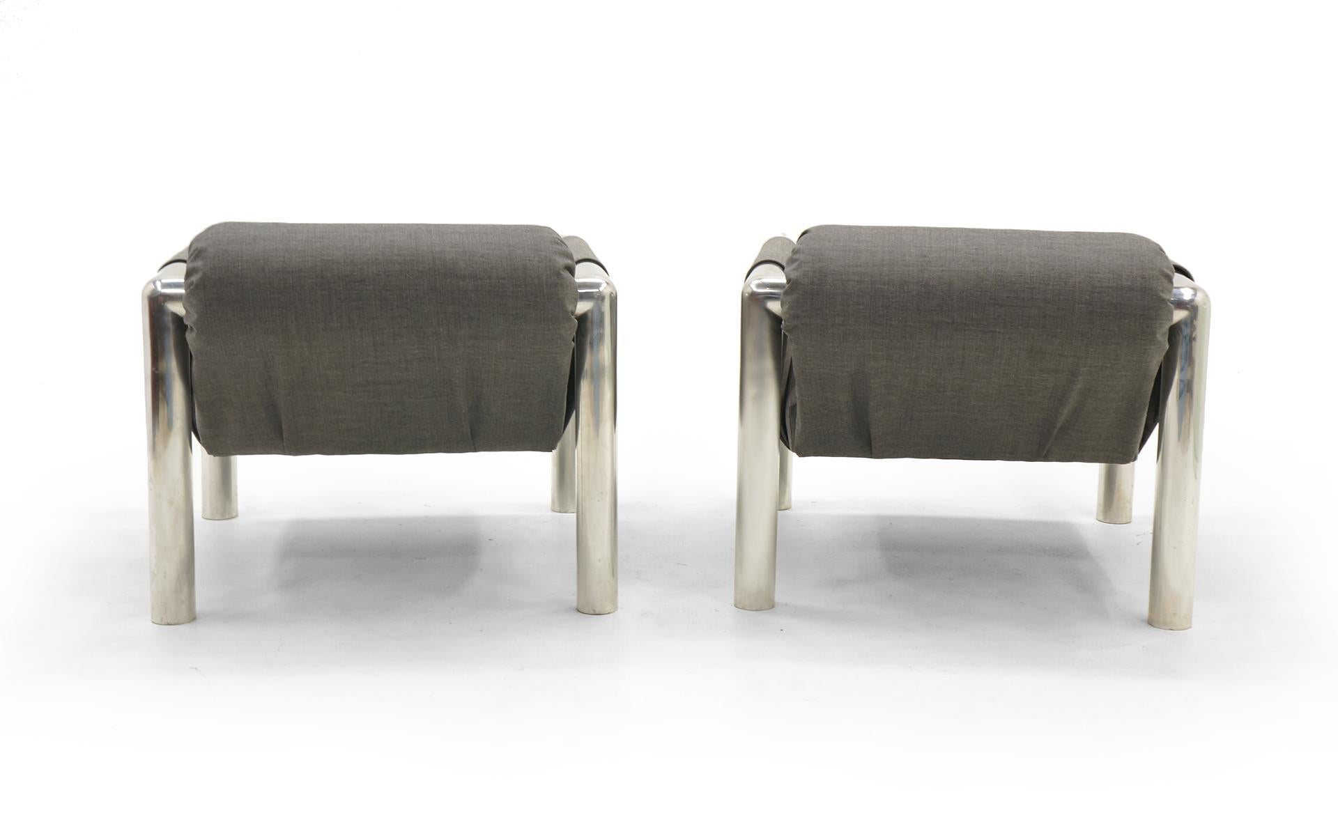Pair of Lounge Chairs with Arms by John Mascheroni, New Maharam Upholstery In Good Condition In Kansas City, MO