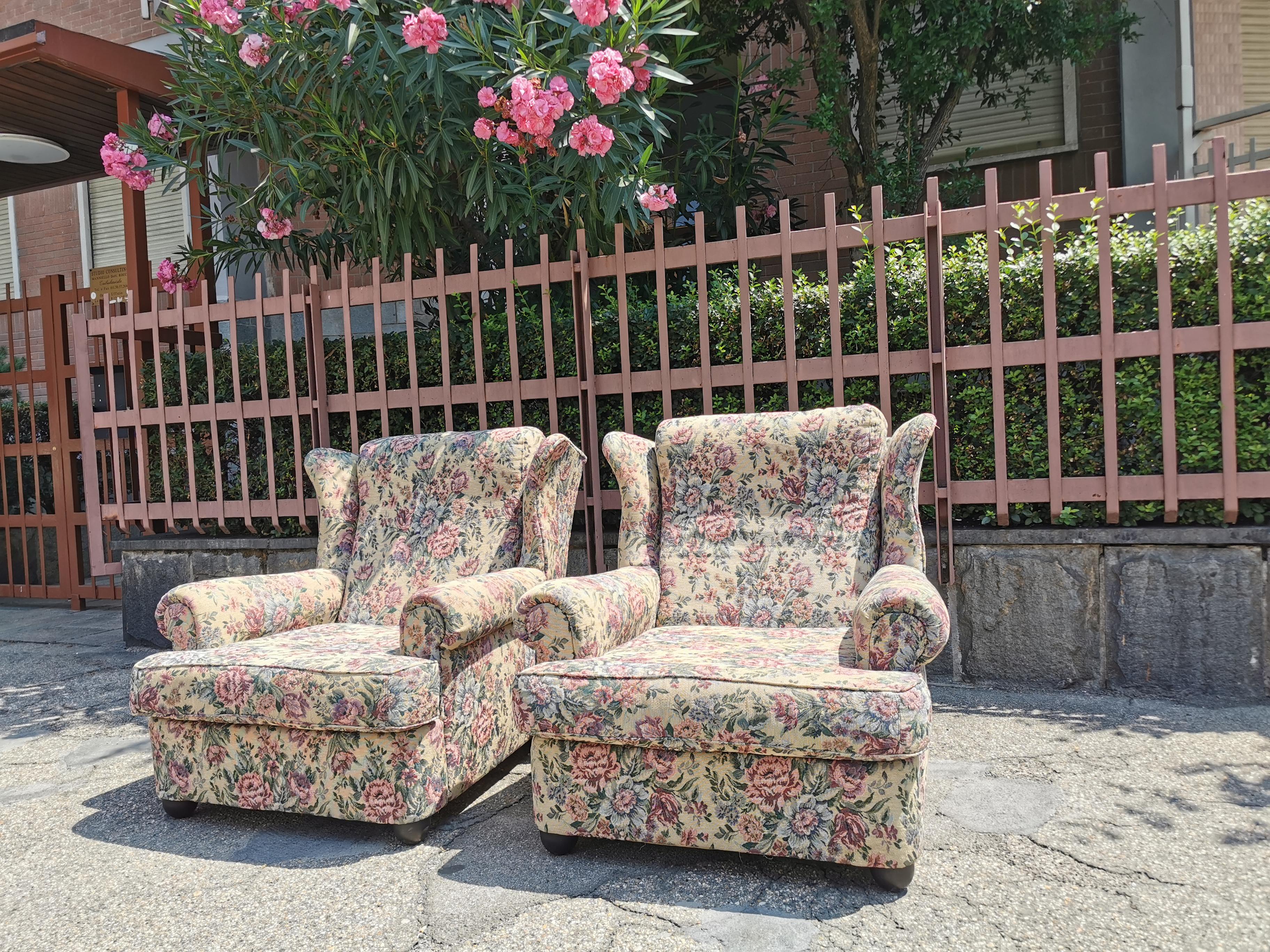 Pair of Lounge Chairs with Flower motifs circa 1950 Italy In Good Condition In Torino, IT